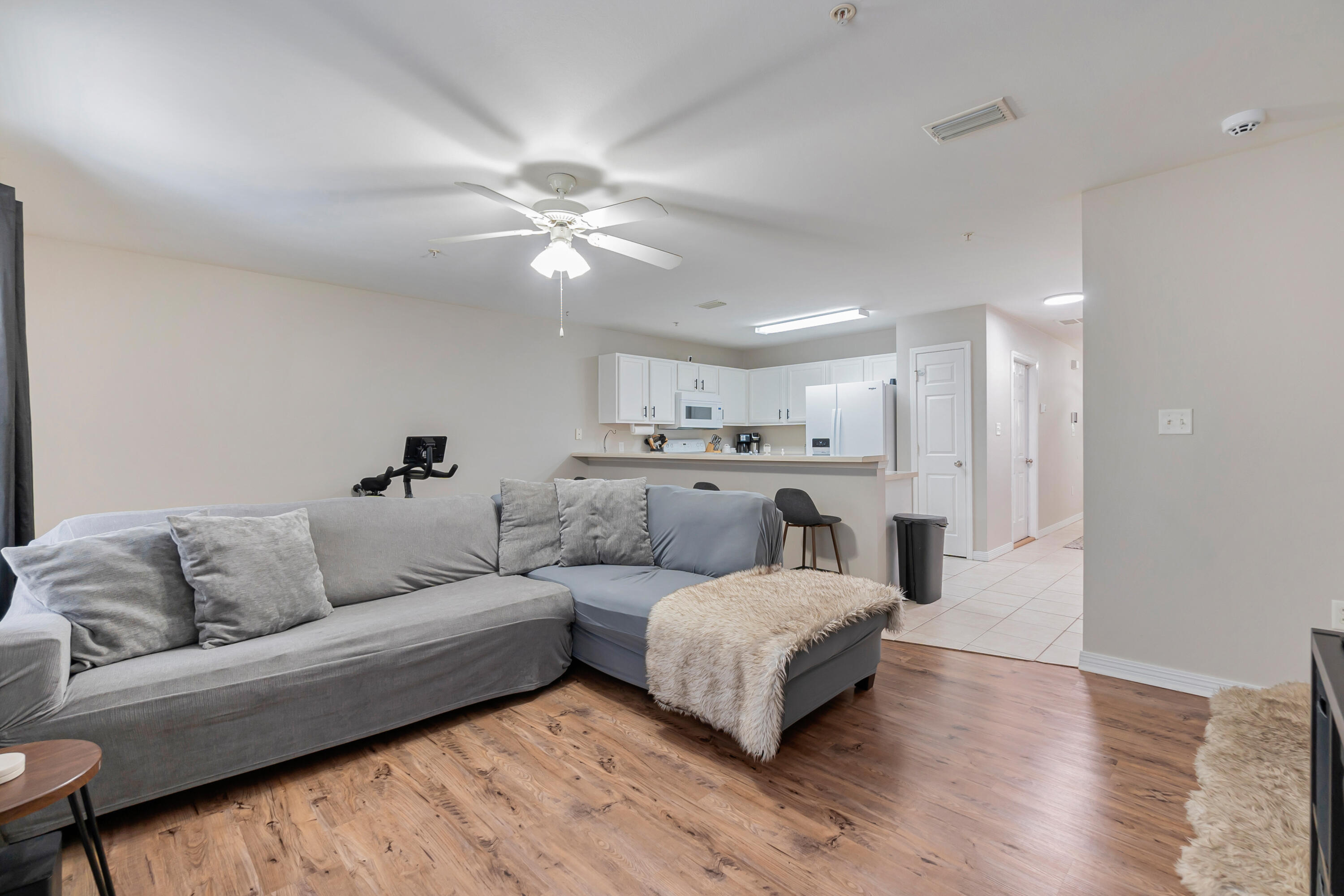 SHELL PARK CONDO - Residential