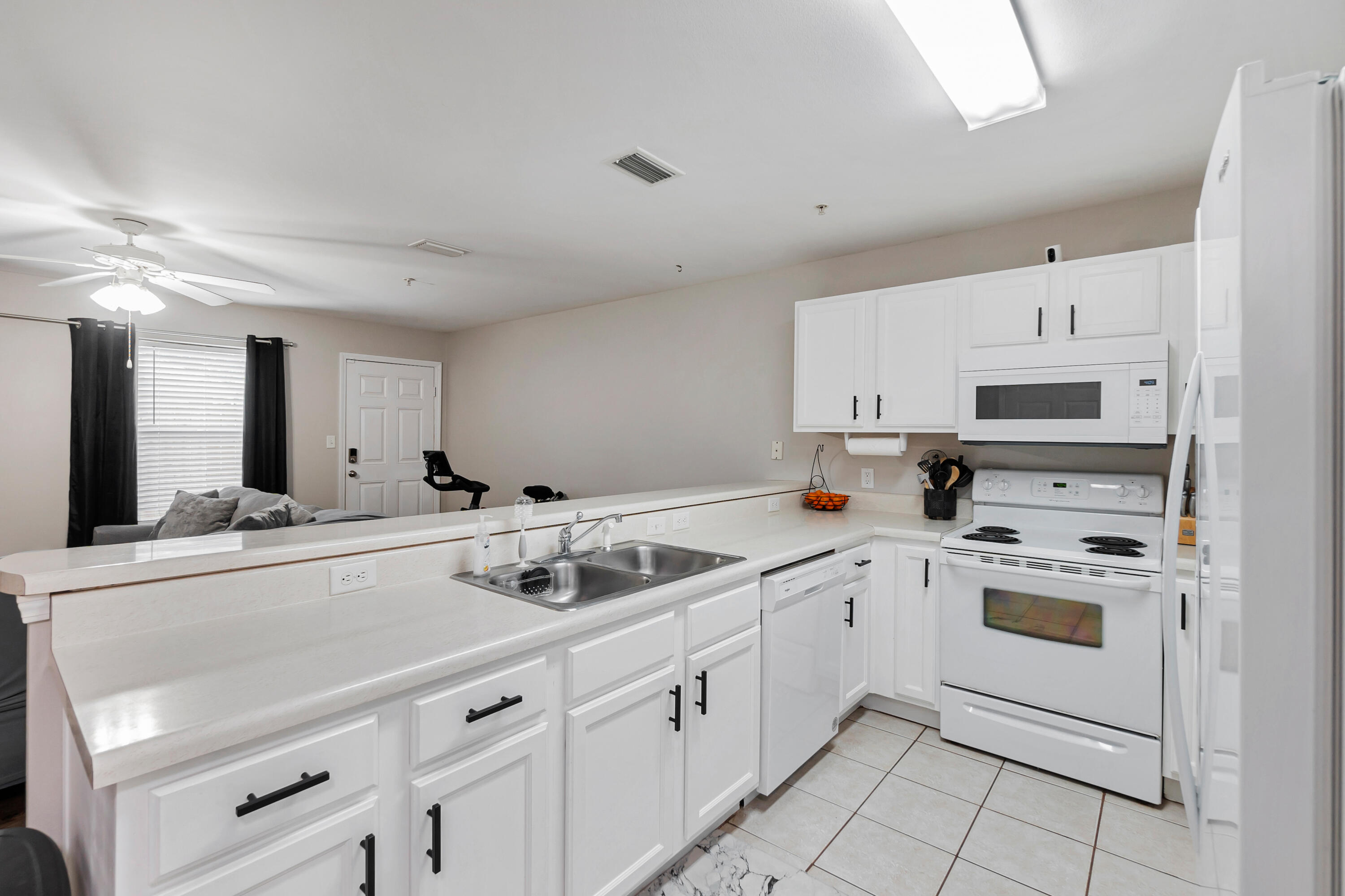 SHELL PARK CONDO - Residential
