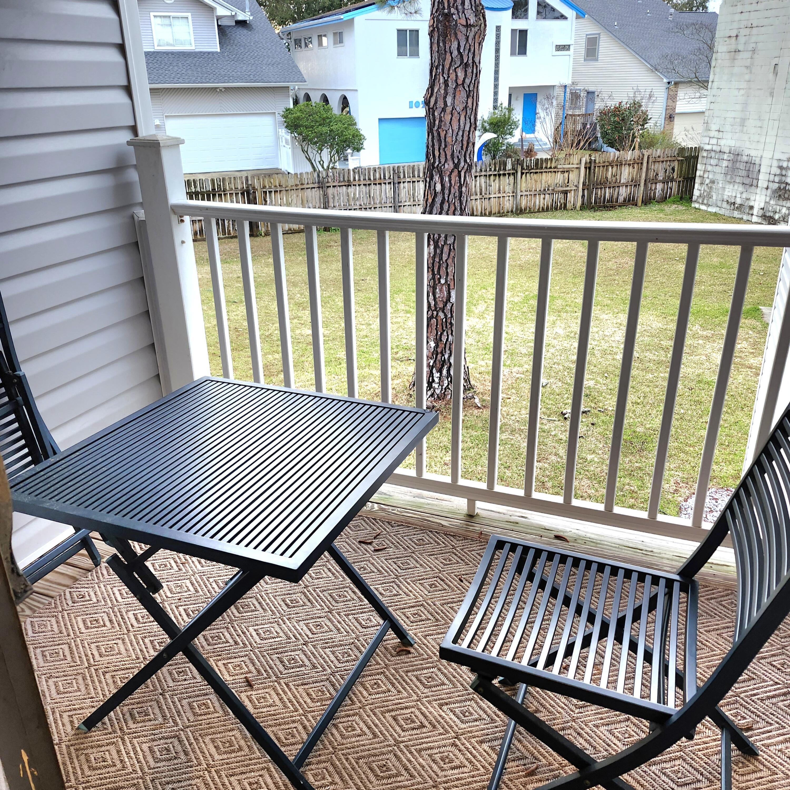 FINISTERRA CONDO - Residential