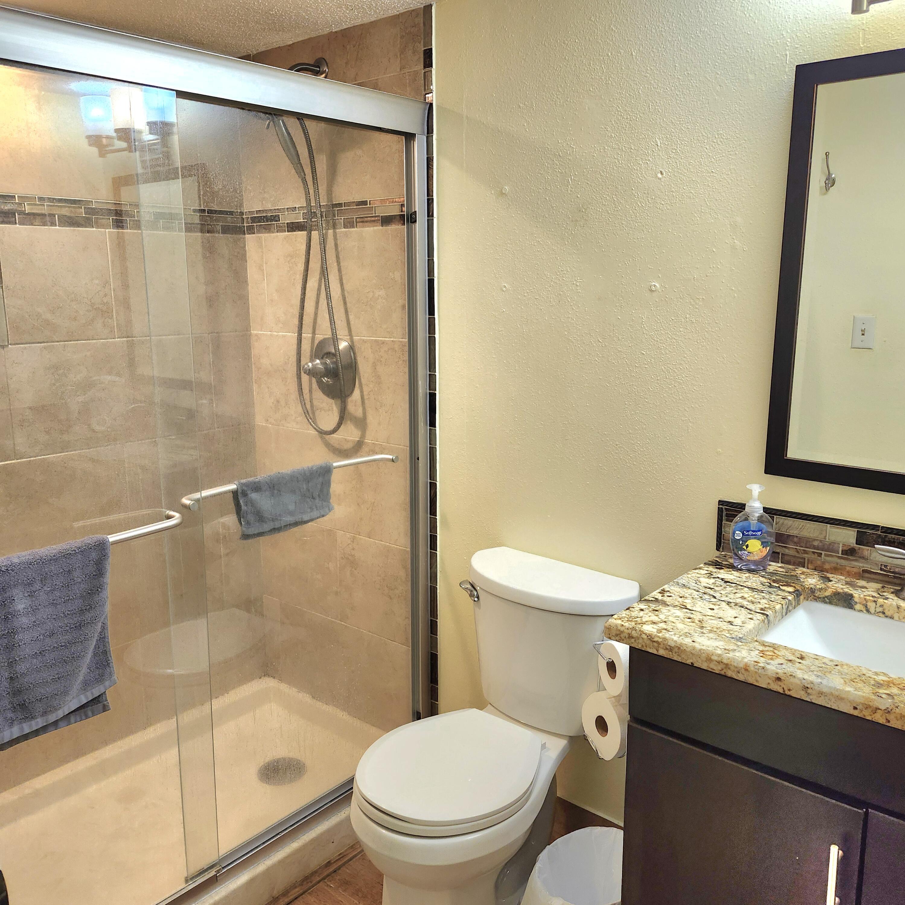 FINISTERRA CONDO - Residential