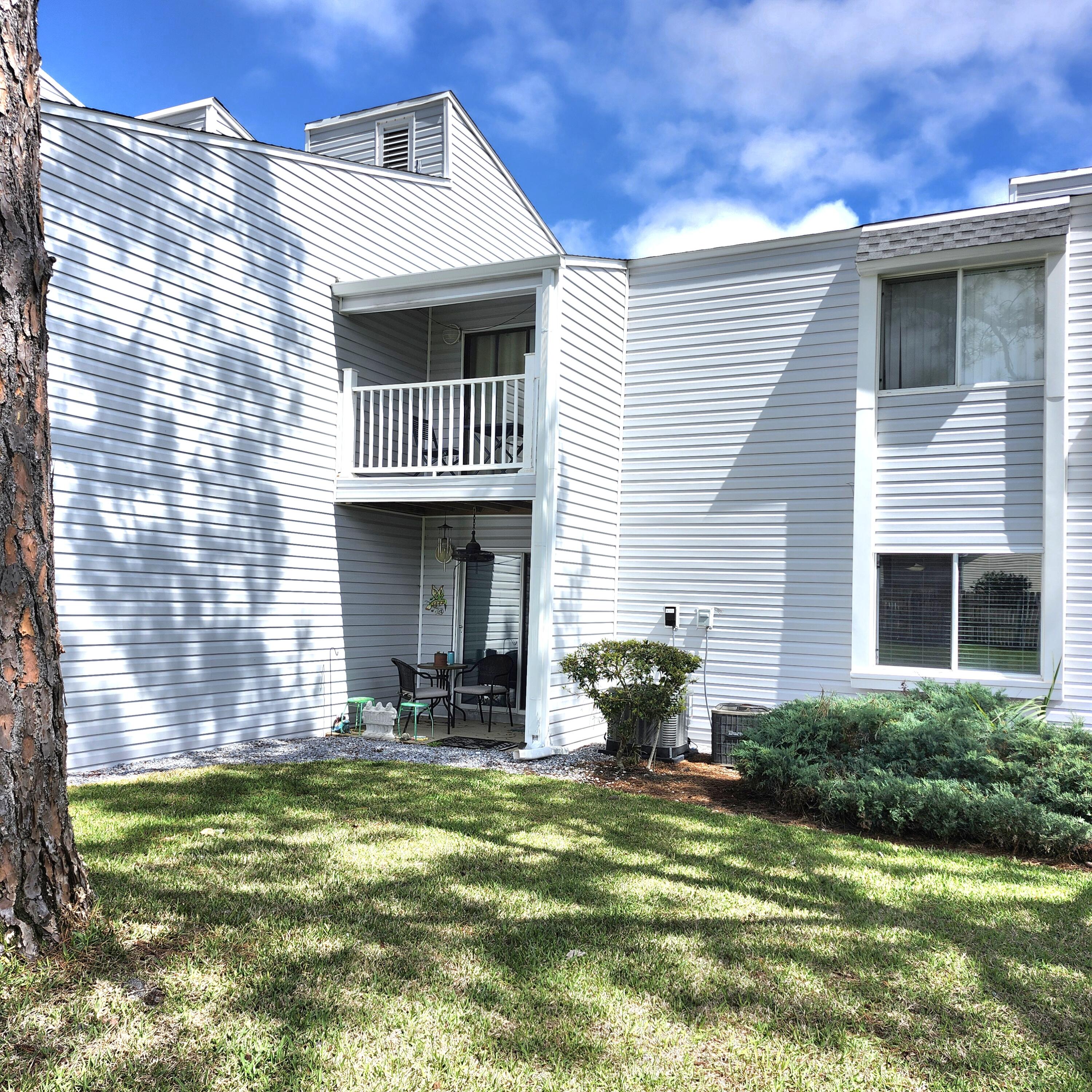 FINISTERRA CONDO - Residential