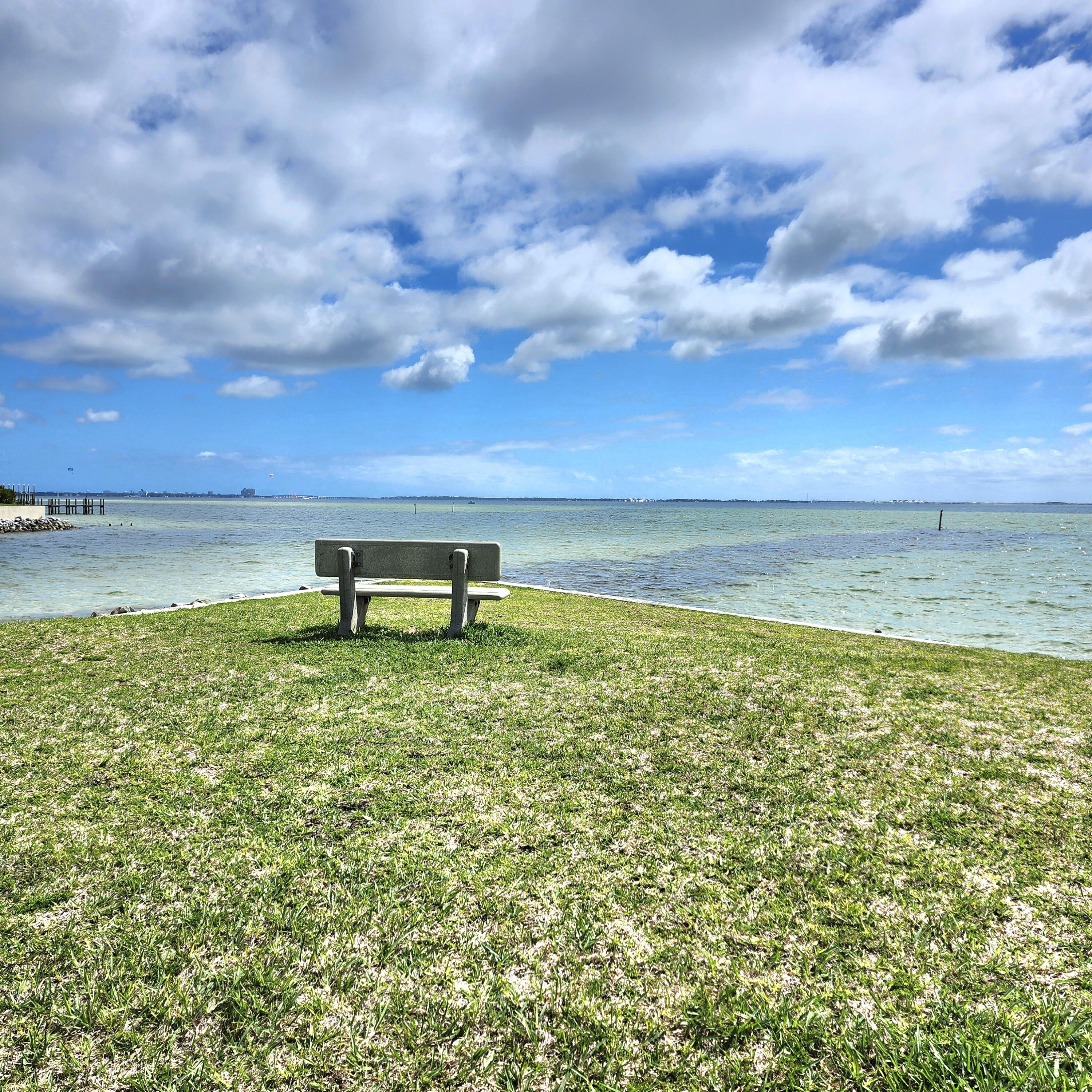 FINISTERRA CONDO - Residential