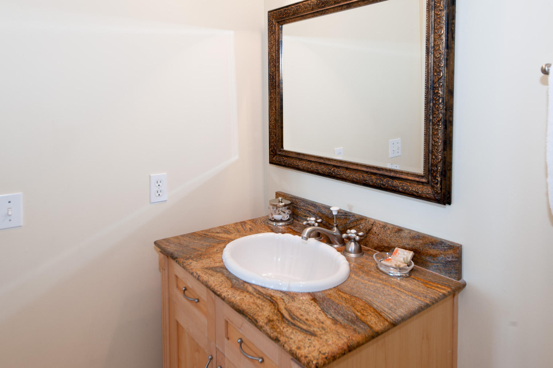 NO RECORDED SUBDIVISION - Residential