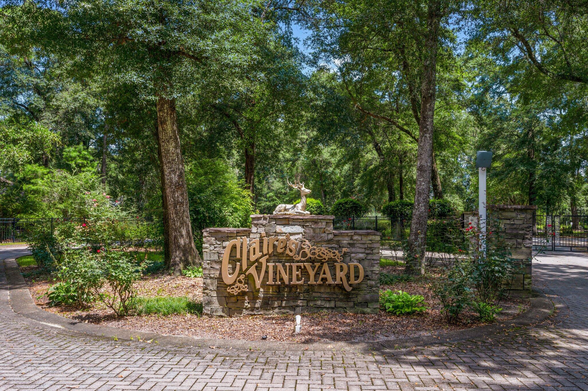 CLAIRES VINEYARD - Residential