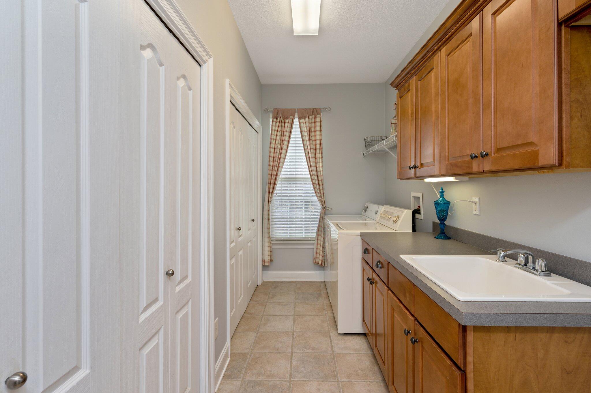 CLAIRES VINEYARD - Residential