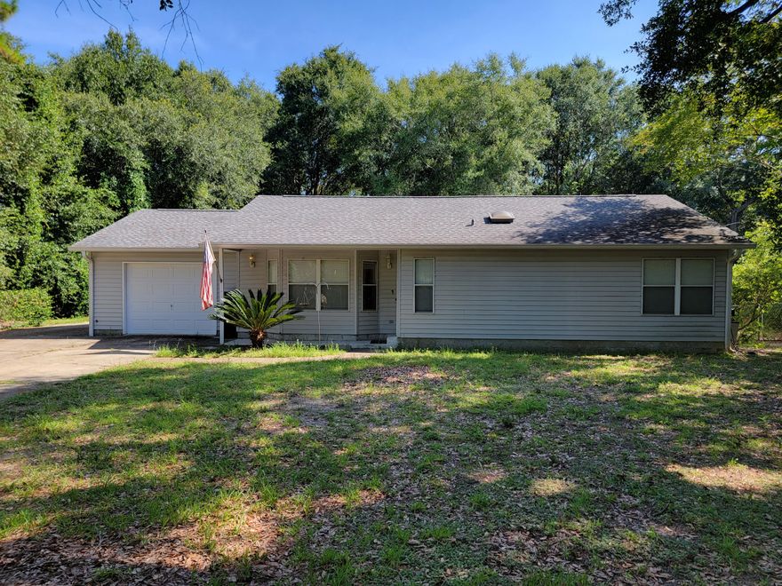 Conveniently located in South Crestview, this charming 3-bedroom, 2-bath house with a detached 2-car garage is a true gem.