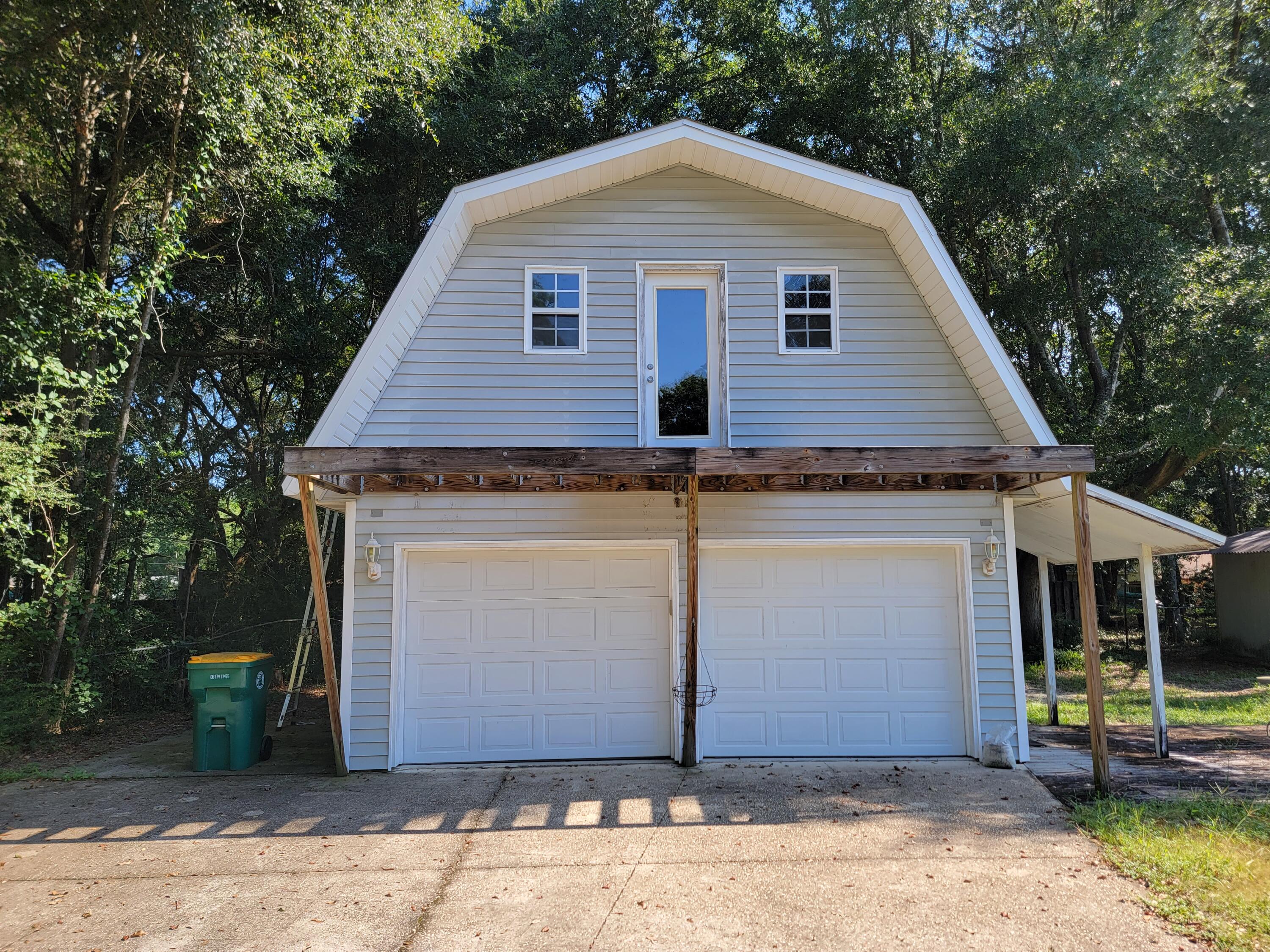 METES & BOUNDS - Residential Lease