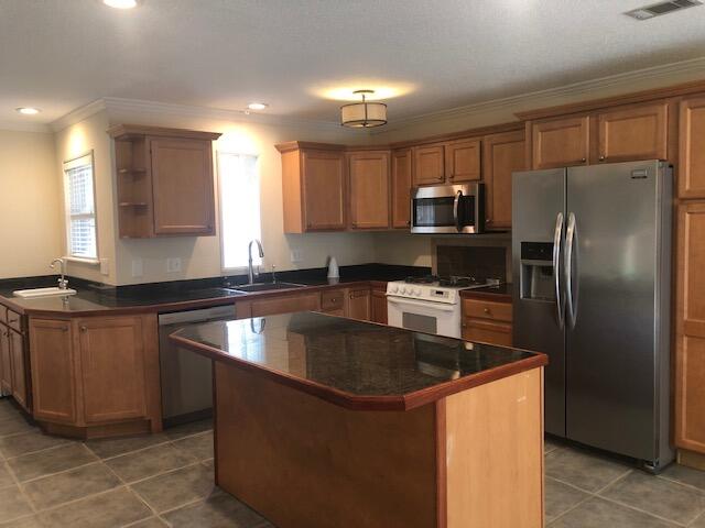 KENWOOD S/D 1ST ADDN - Residential