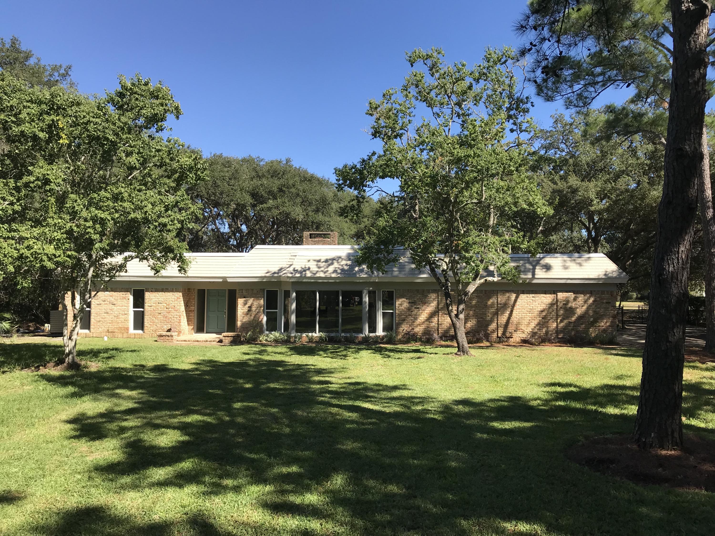 LAKE LORRAINE ESTATES - Residential