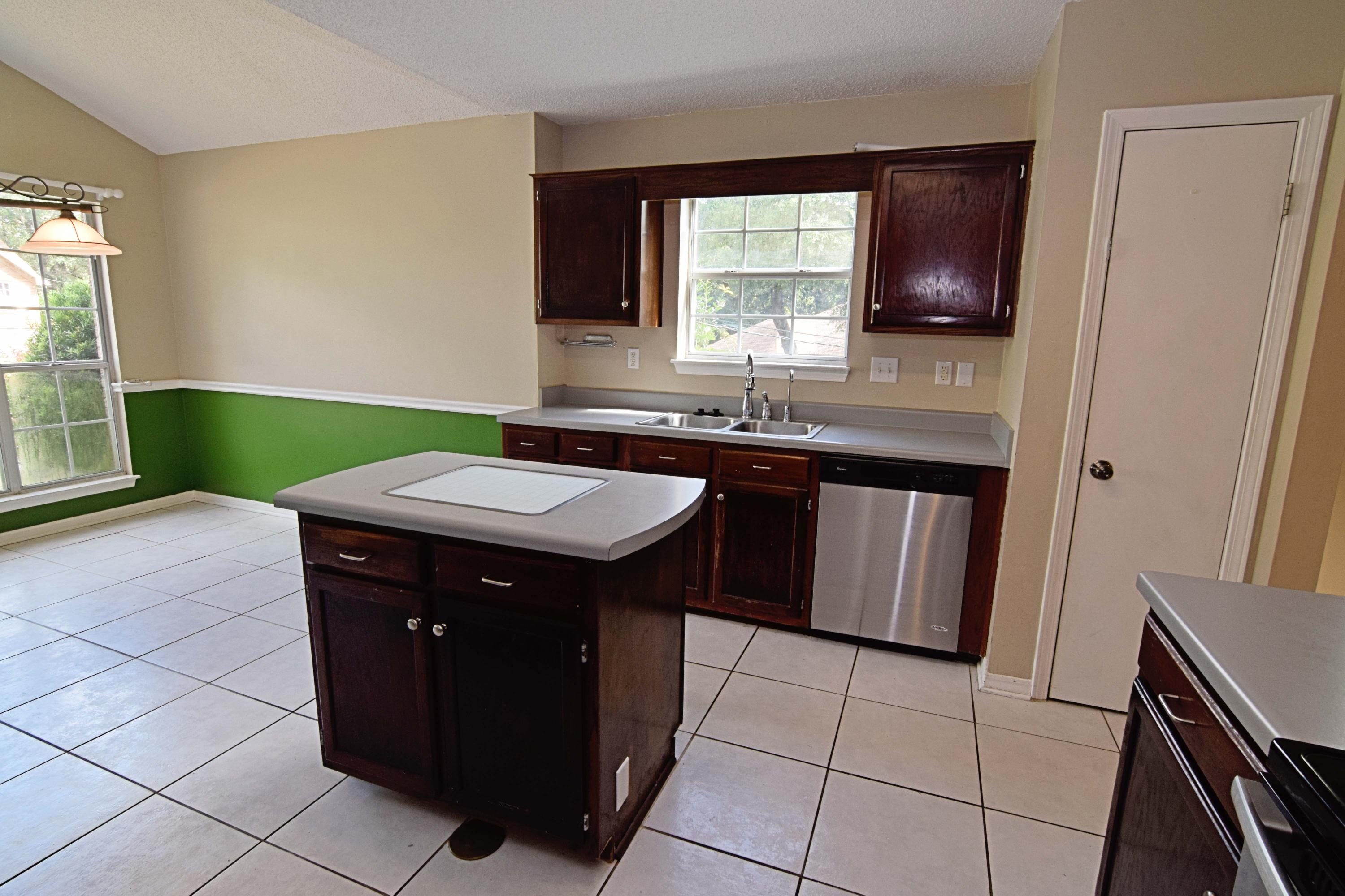 CREEKSIDE 4 - Residential