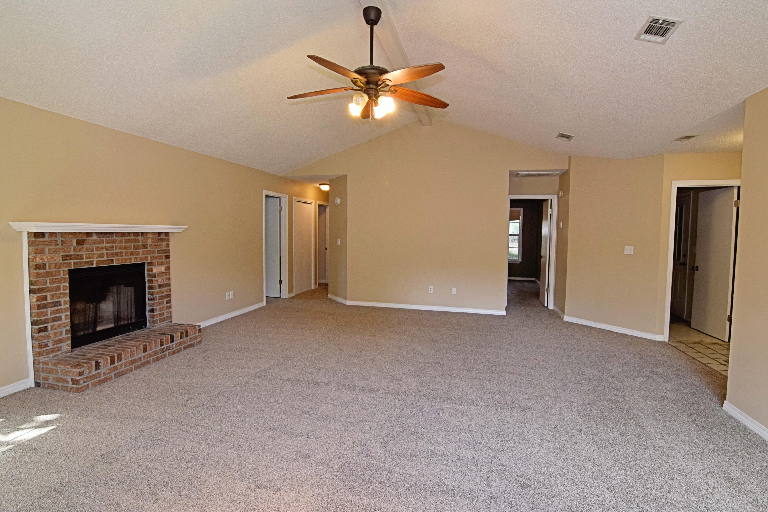 CREEKSIDE 4 - Residential