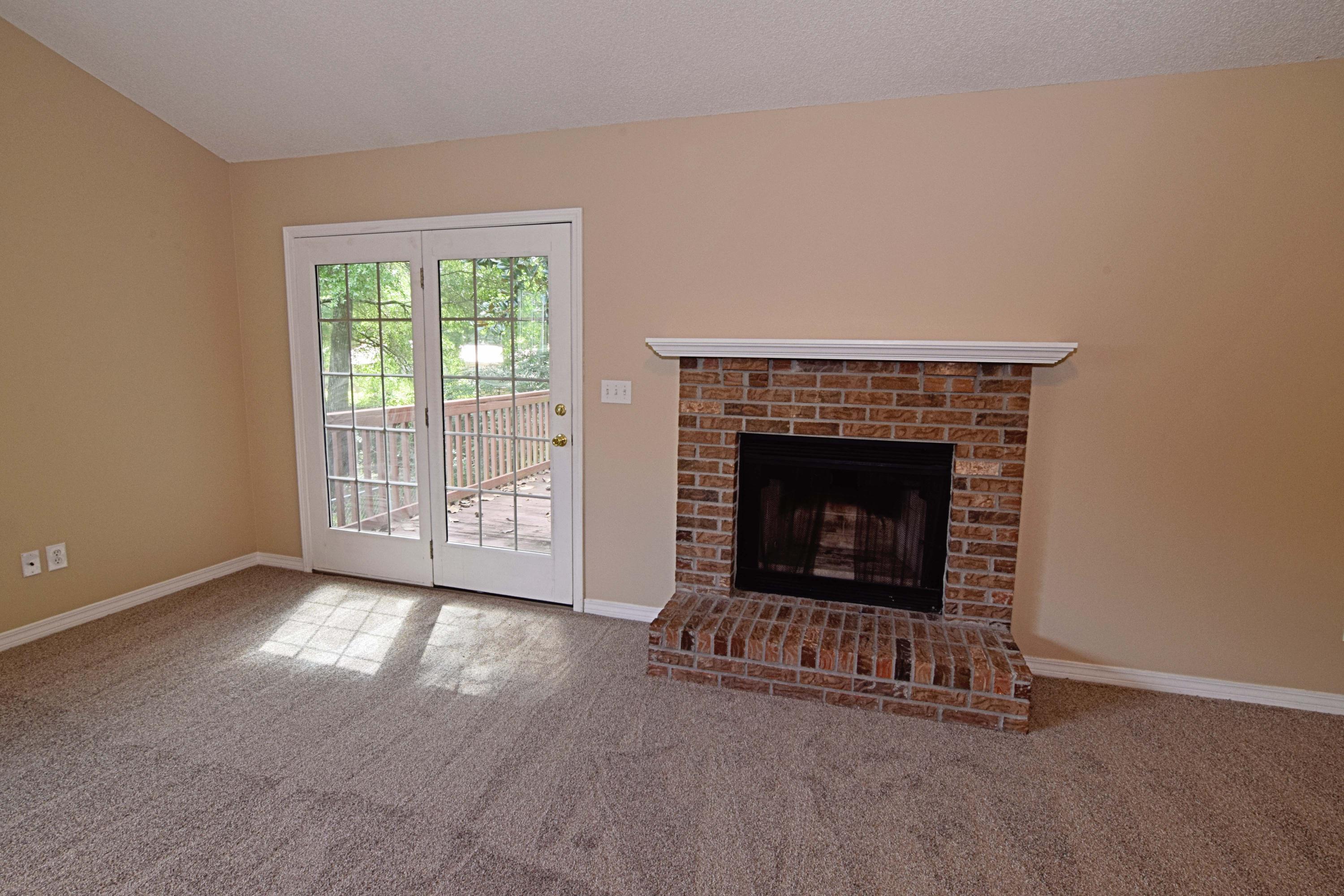 CREEKSIDE 4 - Residential