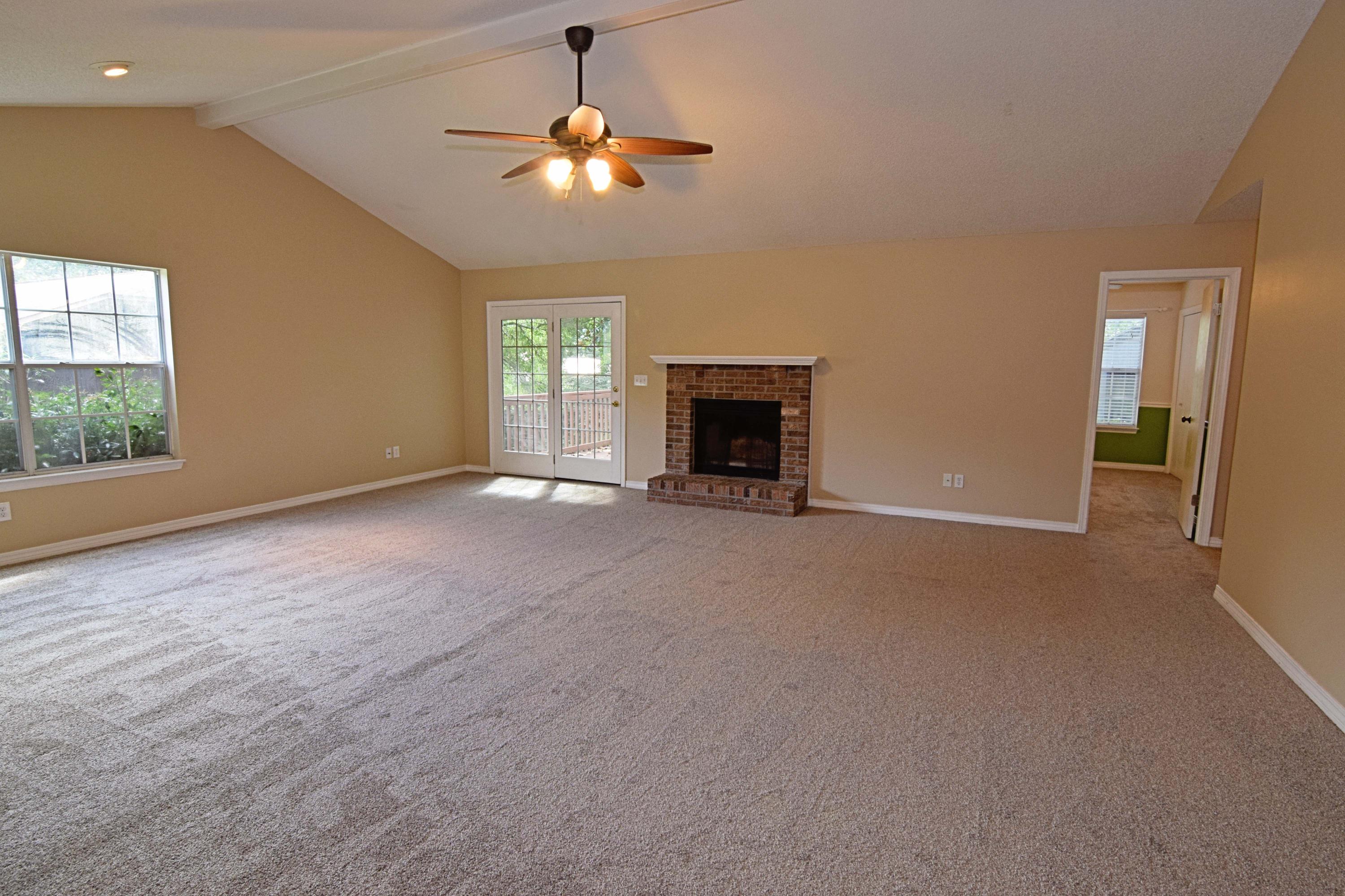 CREEKSIDE 4 - Residential