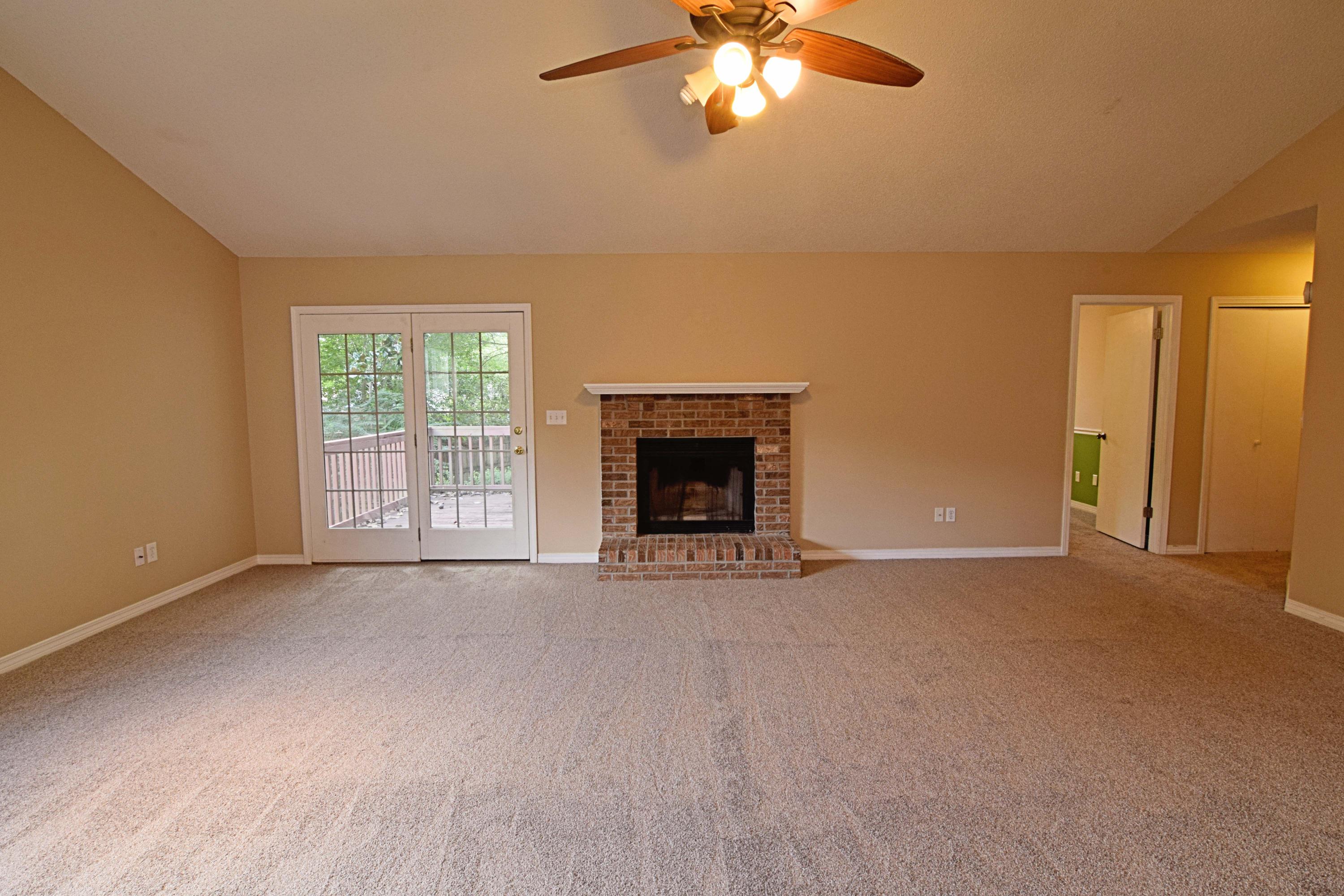 CREEKSIDE 4 - Residential