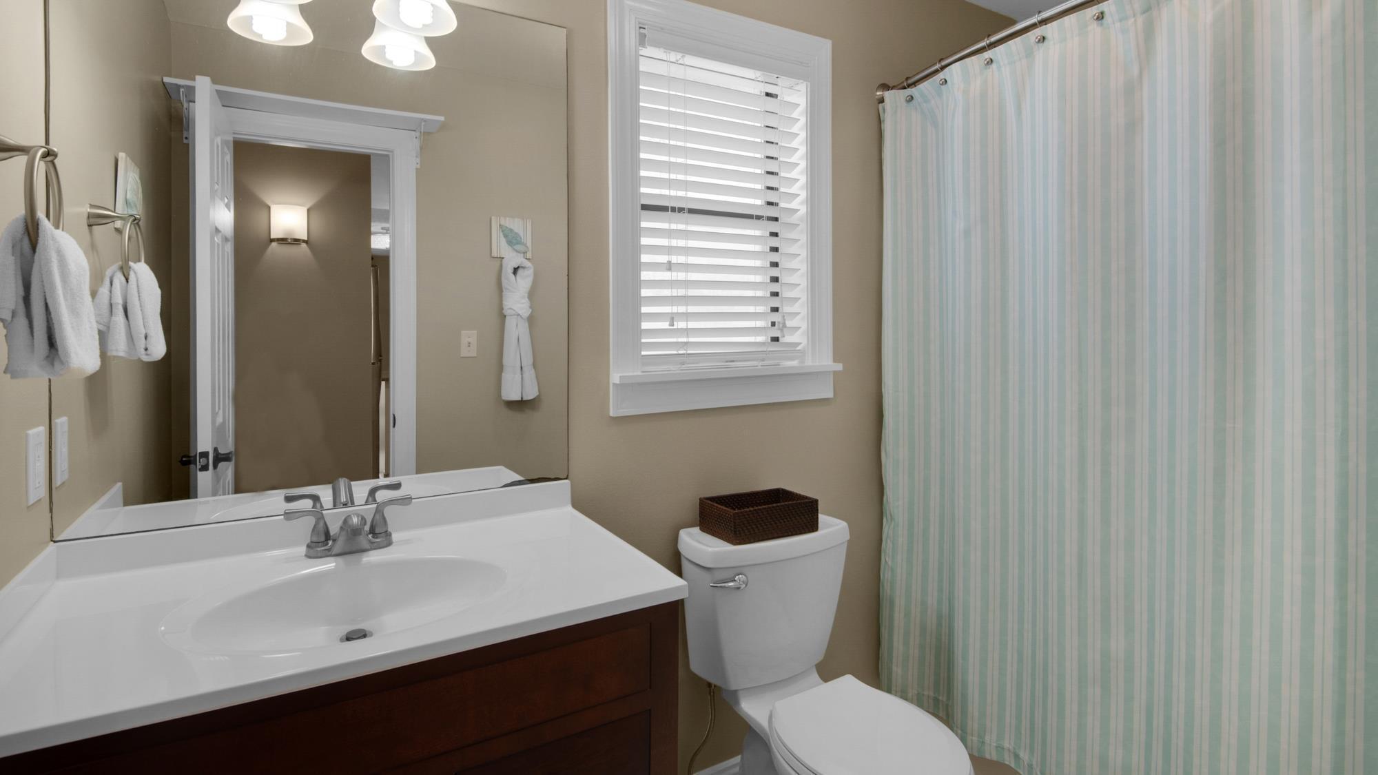 BEACHWOOD VILLAS CONDO - Residential