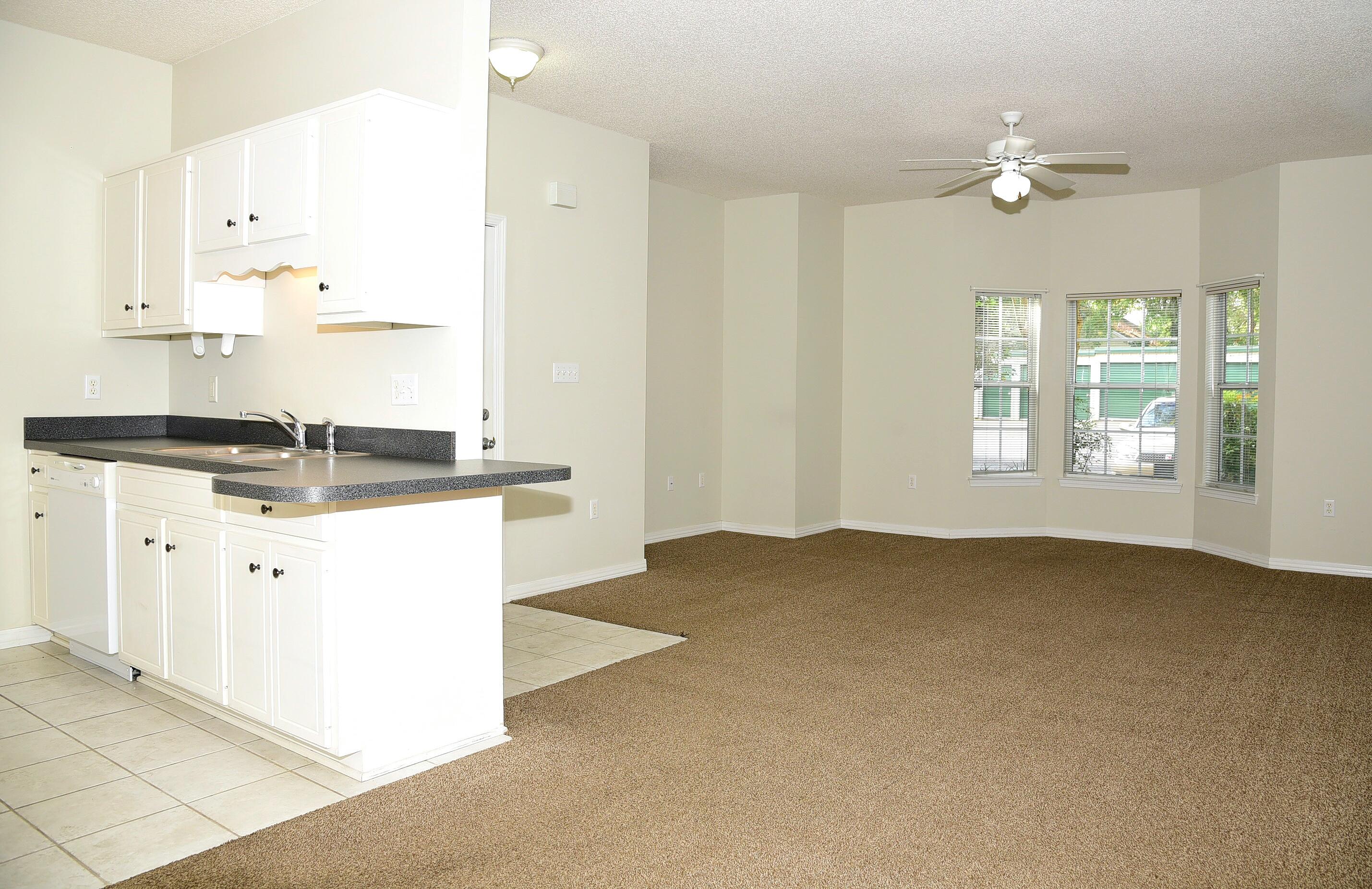 THE OAKS AT NICEVILLE - Residential Lease