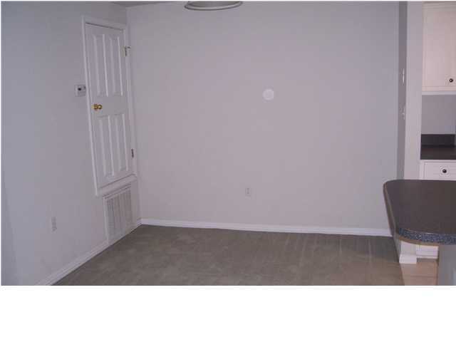 THE OAKS AT NICEVILLE - Residential Lease