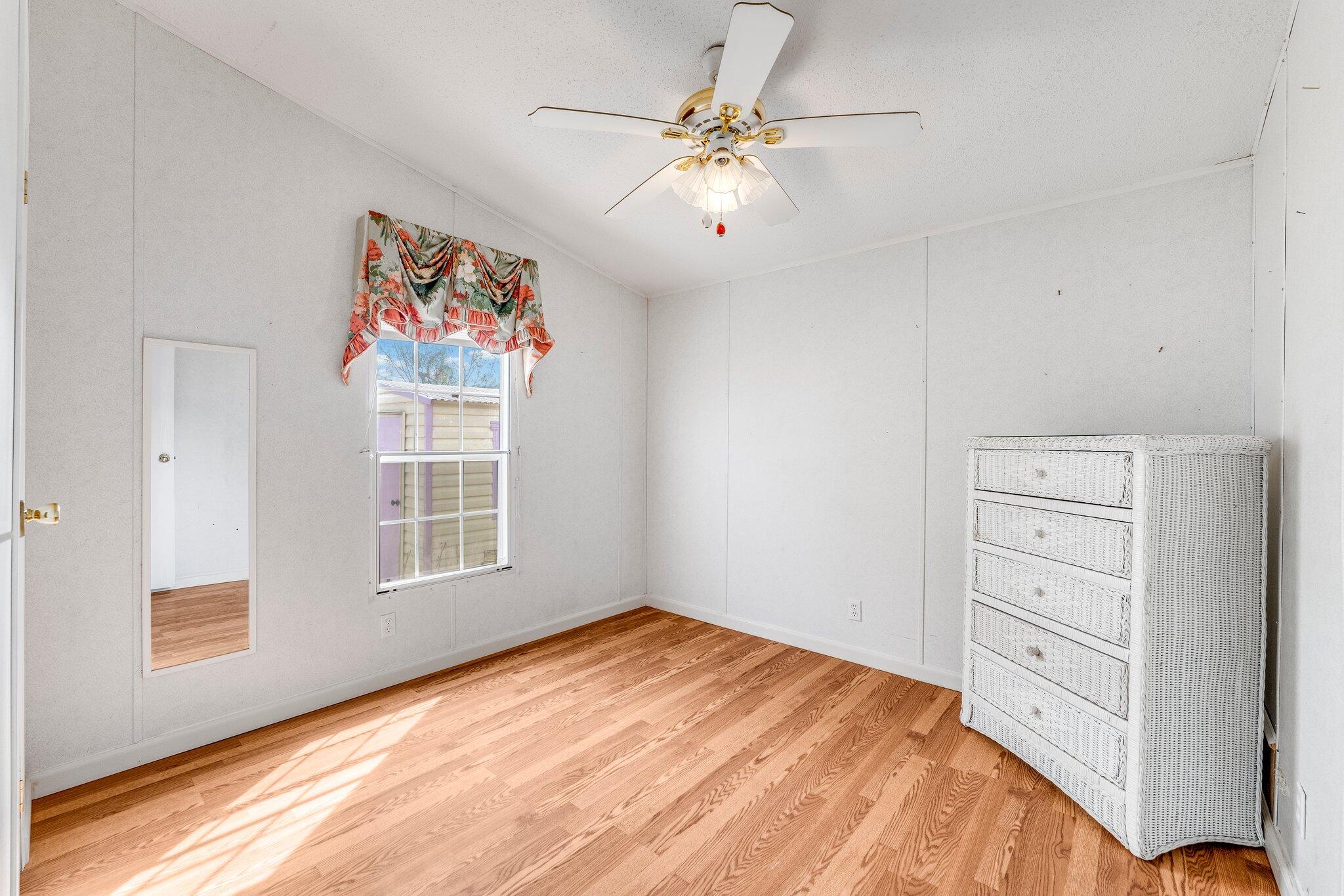 THE PINES - Residential