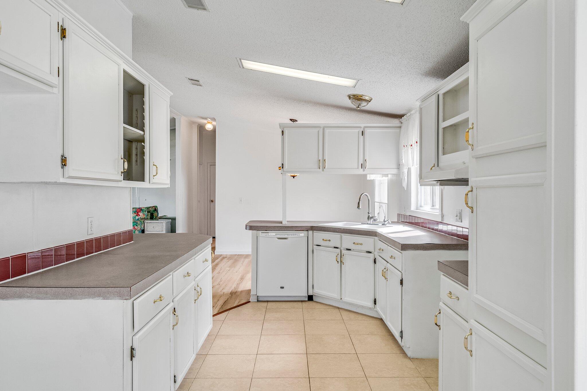 THE PINES - Residential