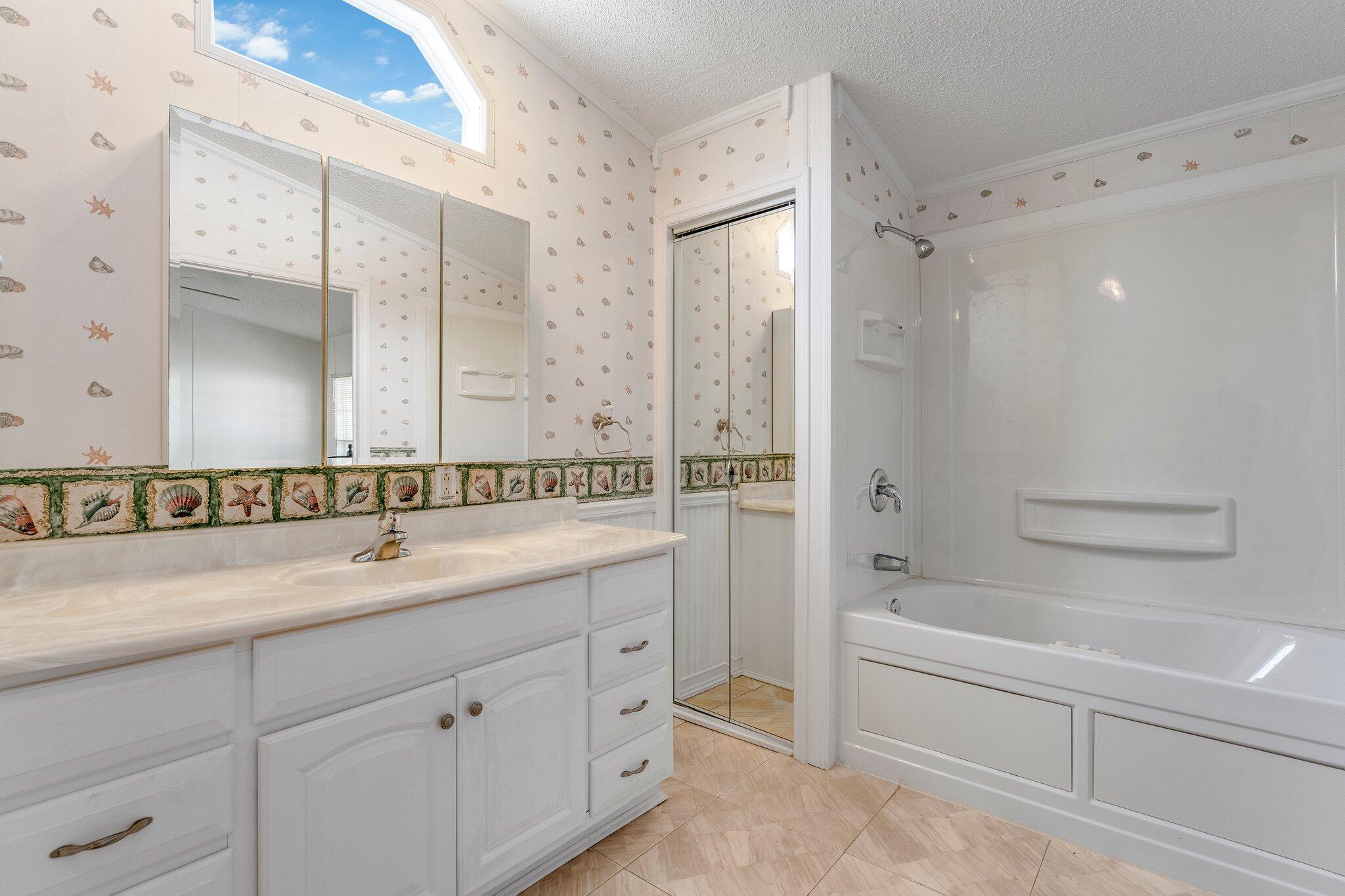 THE PINES - Residential