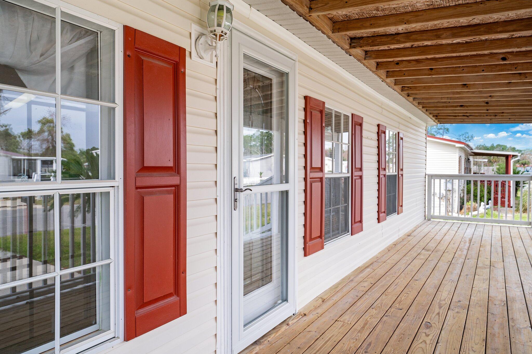 THE PINES - Residential