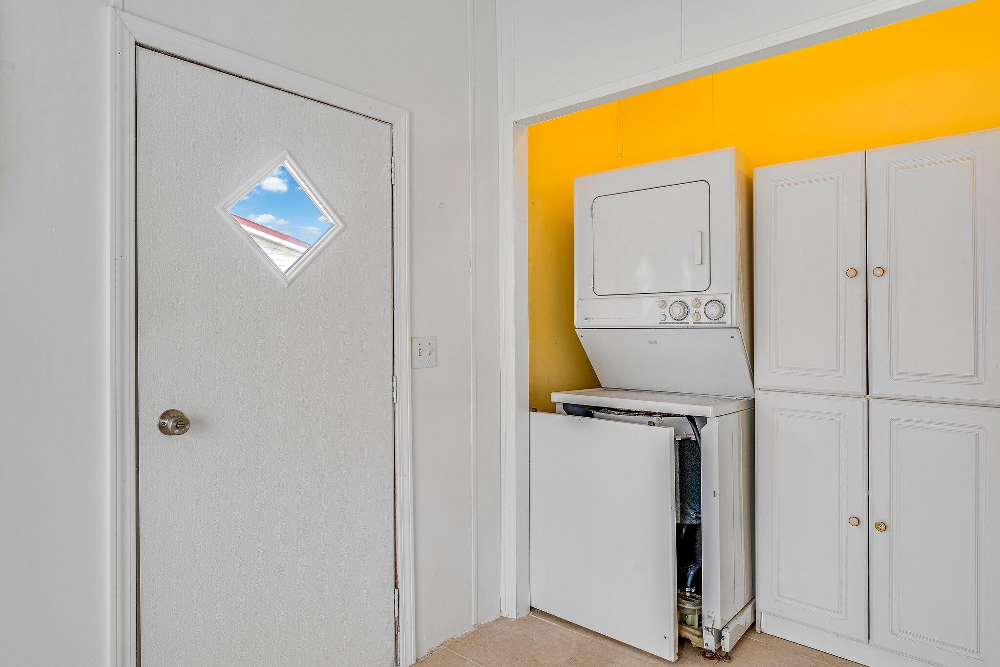 THE PINES - Residential