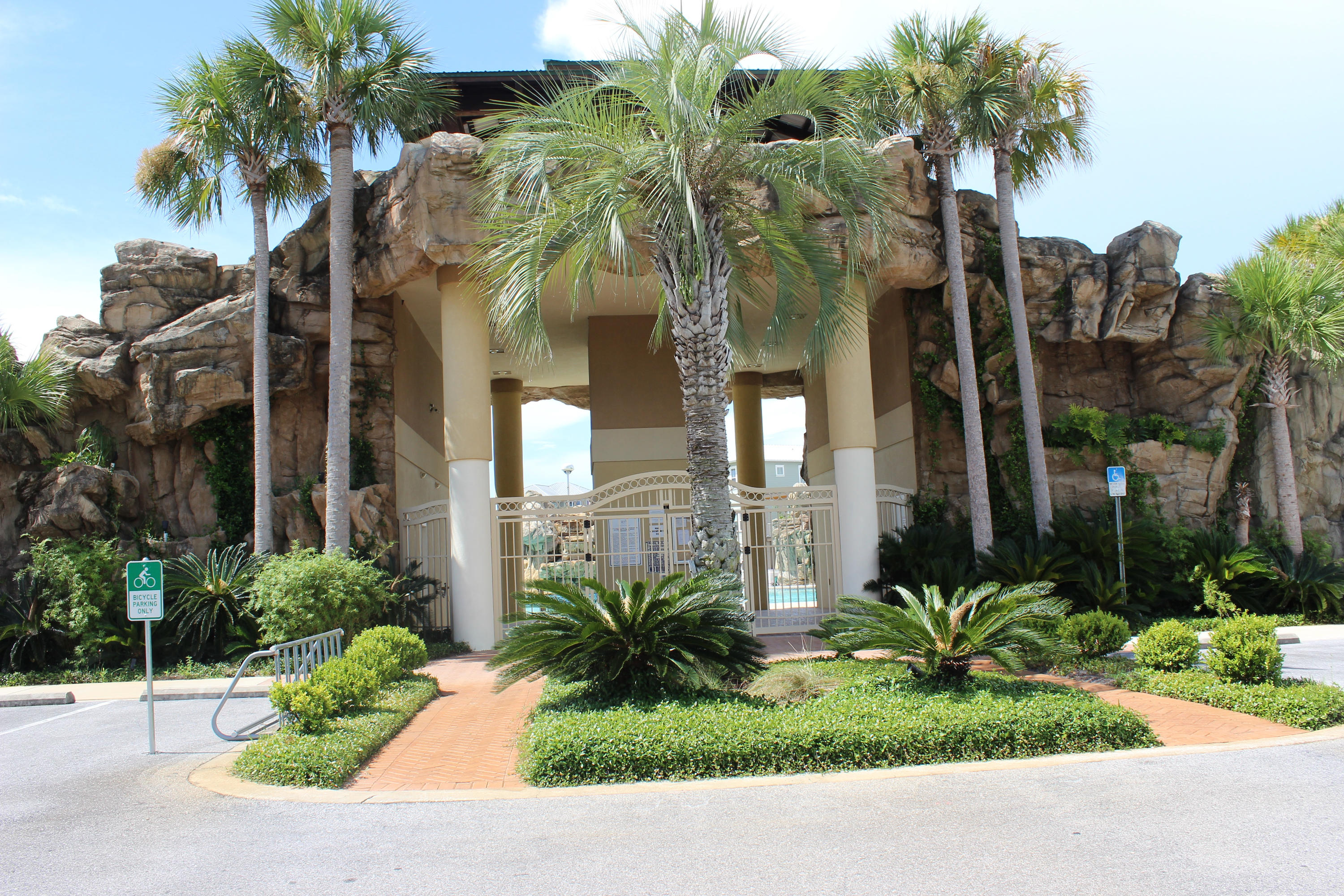 CYPRESS BREEZE PLANTATION - Land