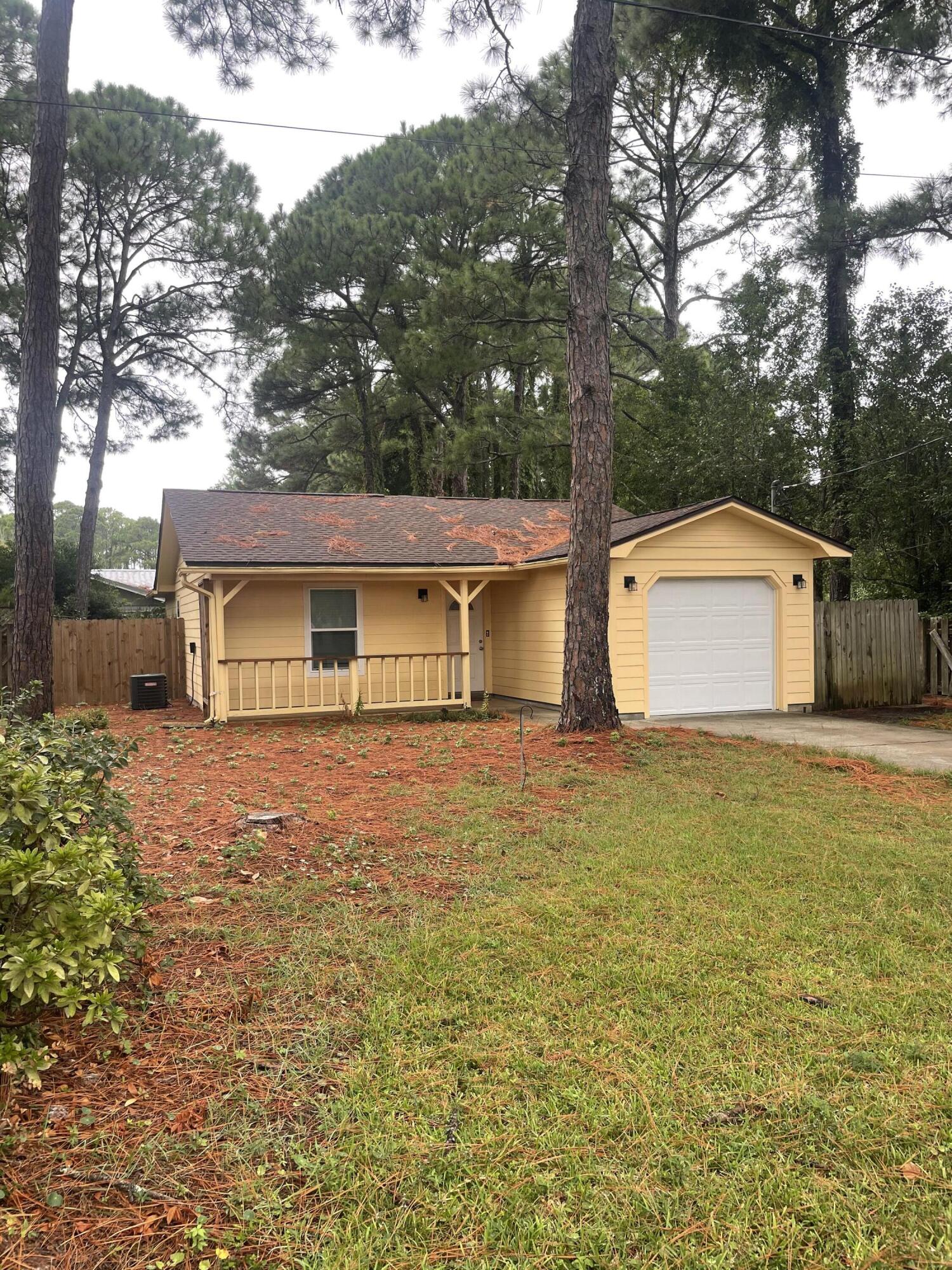 Renovated 2 bed/ 2 bath home w 1 car garage located across from Joe Bayou Recreation Area (bay/ water access) and next to Mattie Kelly Park. Fully fenced. Pets allowed upon owner's approval/ some restriction apply. Both bedrooms have walk in closets, both bathrooms have walk in showers. Tiles throughout entire house. Kitchen w stainless steel appliances, granite counter top, island, pantry. Washer and dryer included. For showing appointment call or text Jana at (850)368-5609