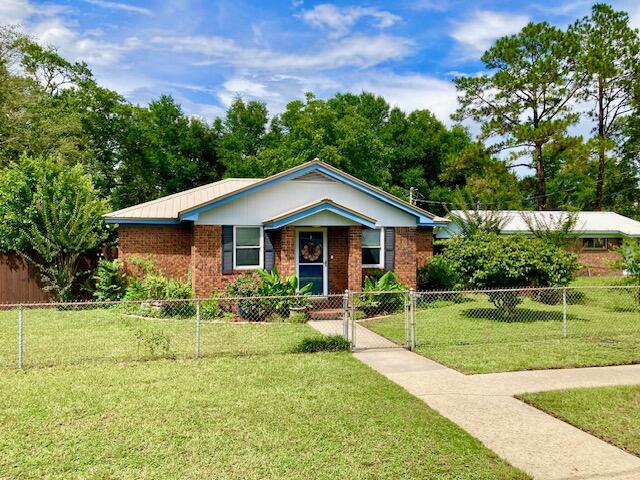 TOWN OF DEFUNIAK SPRINGS - Residential
