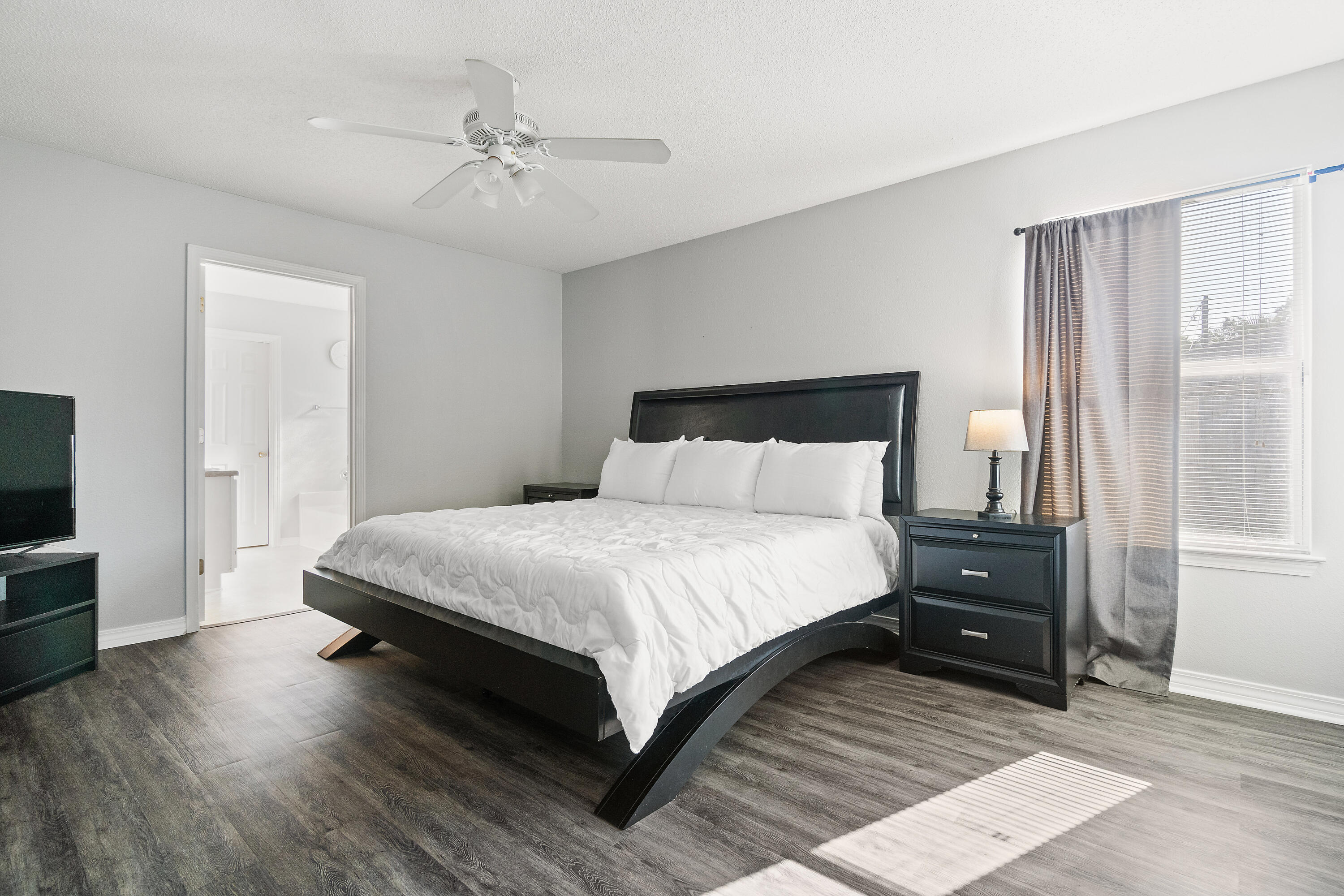 MAPLE OAKS - Residential