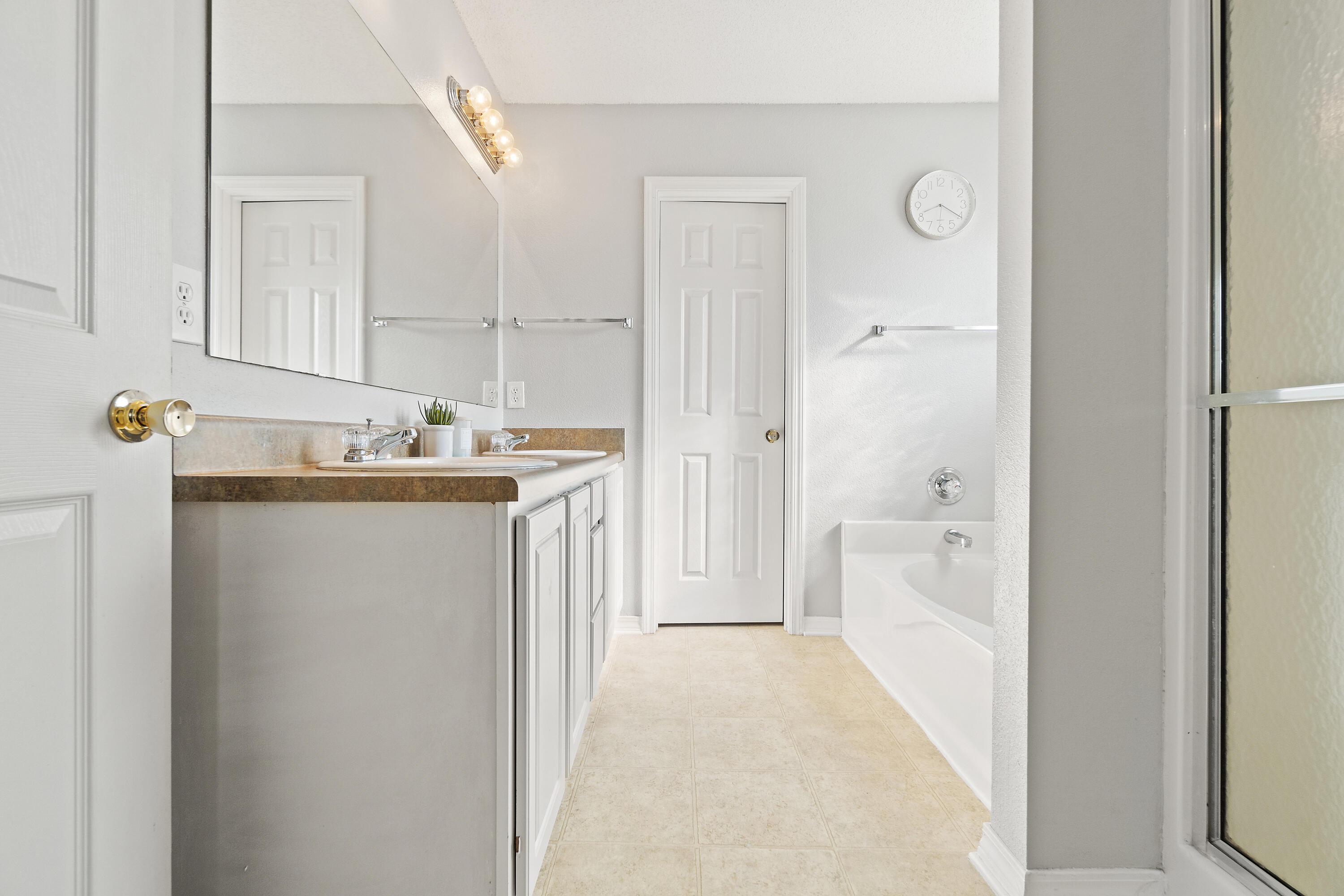 MAPLE OAKS - Residential