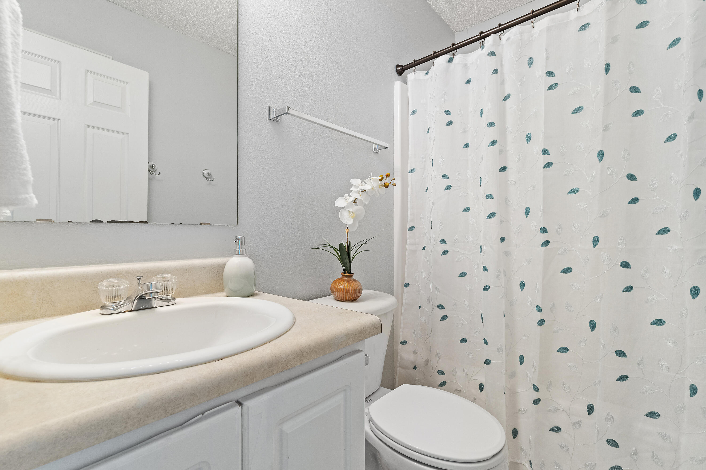 MAPLE OAKS - Residential