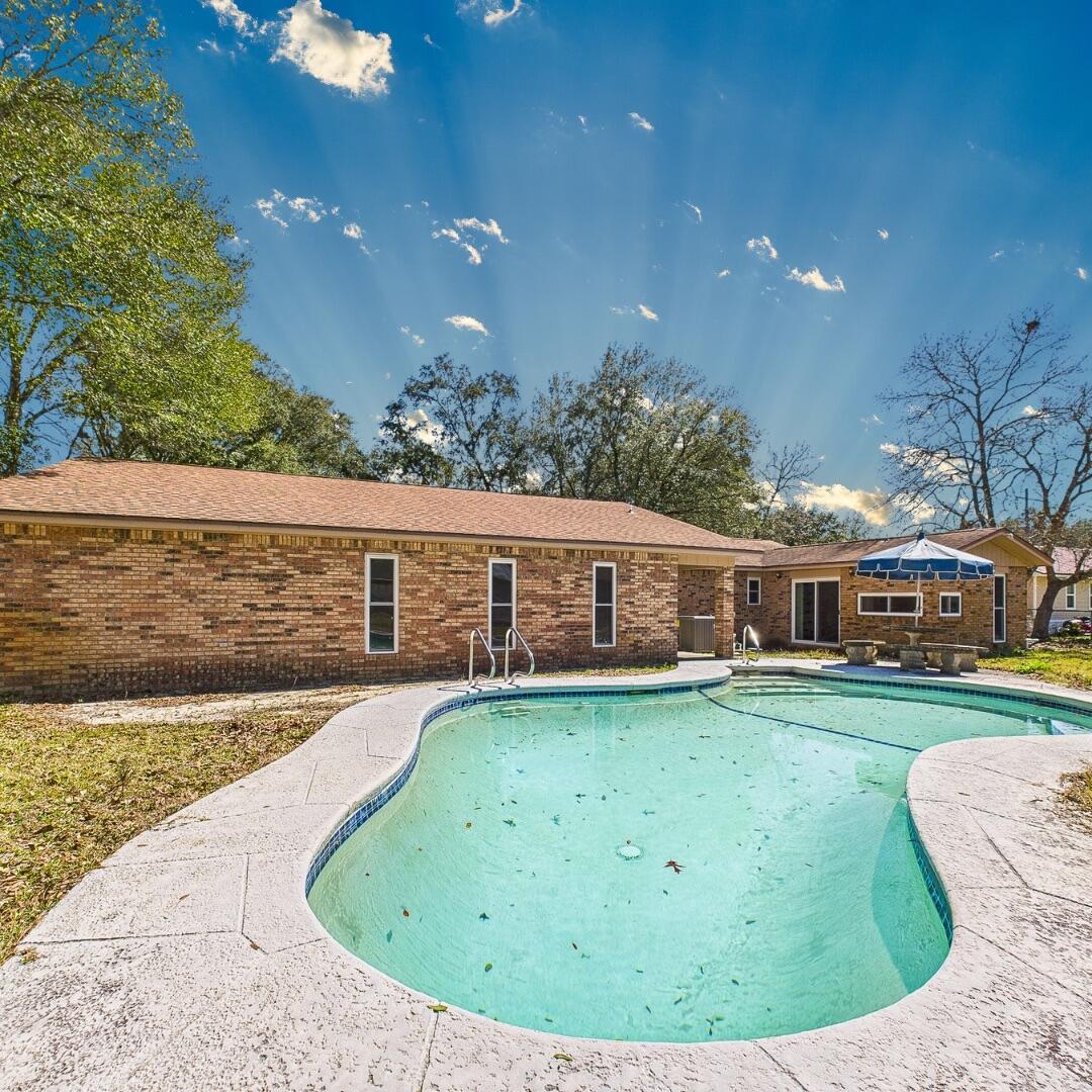 DIXON 1ST ADD - Residential
