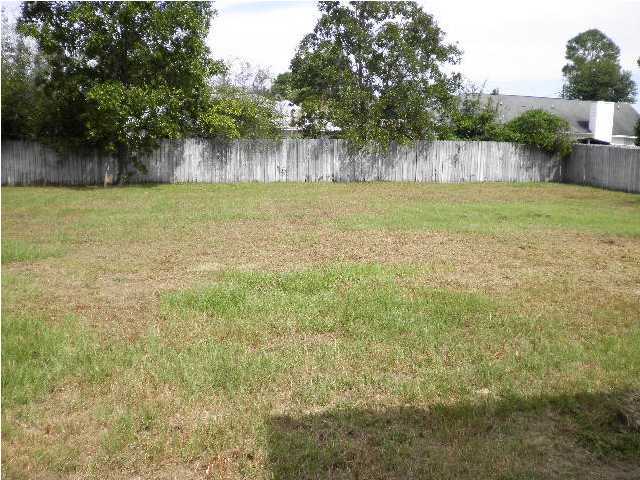 NORTHVIEW ESTATES 4TH ADDN - Residential Lease