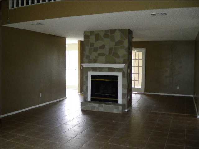 NORTHVIEW ESTATES 4TH ADDN - Residential Lease