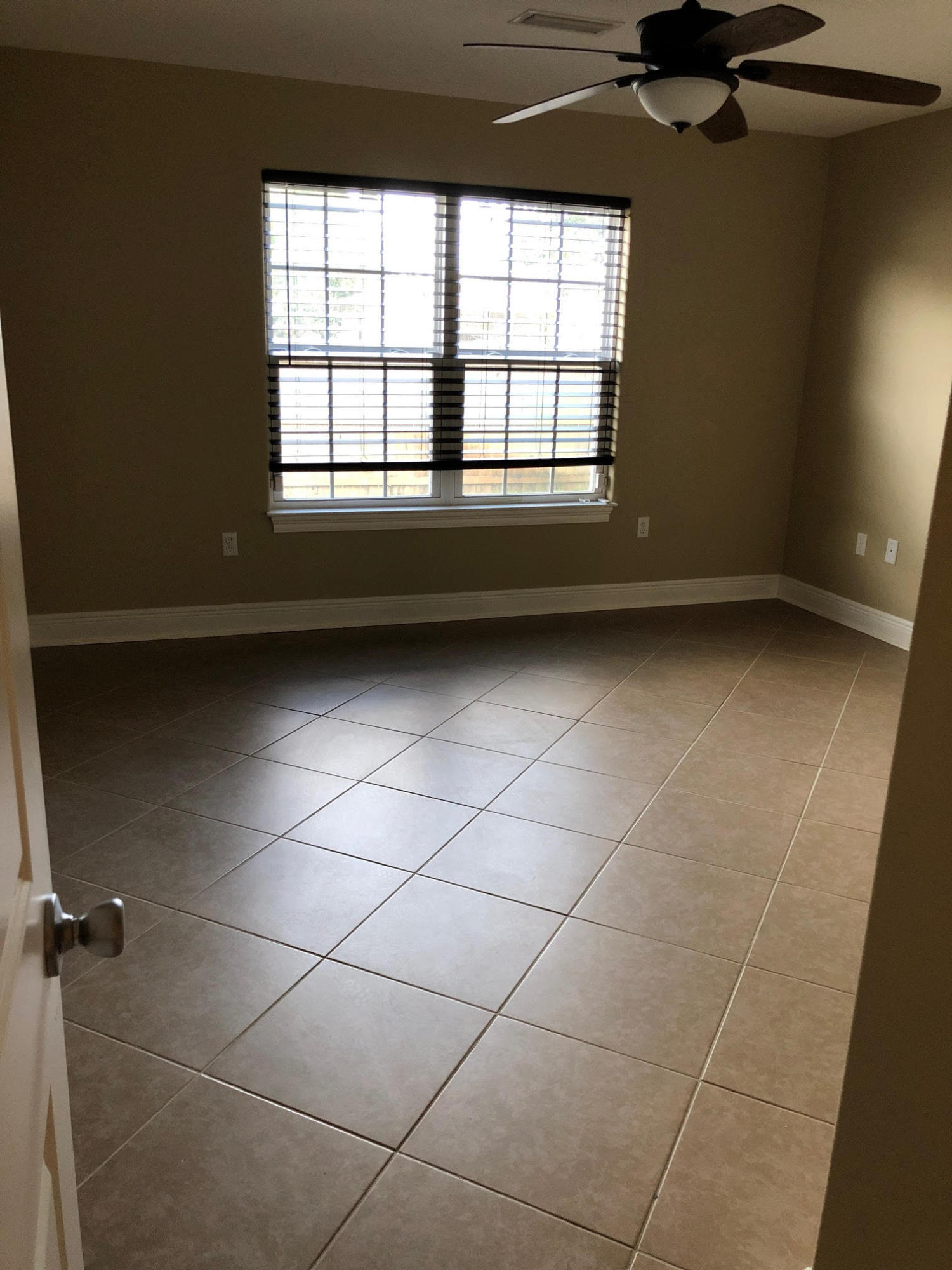 METES & BOUNDS - Residential Lease