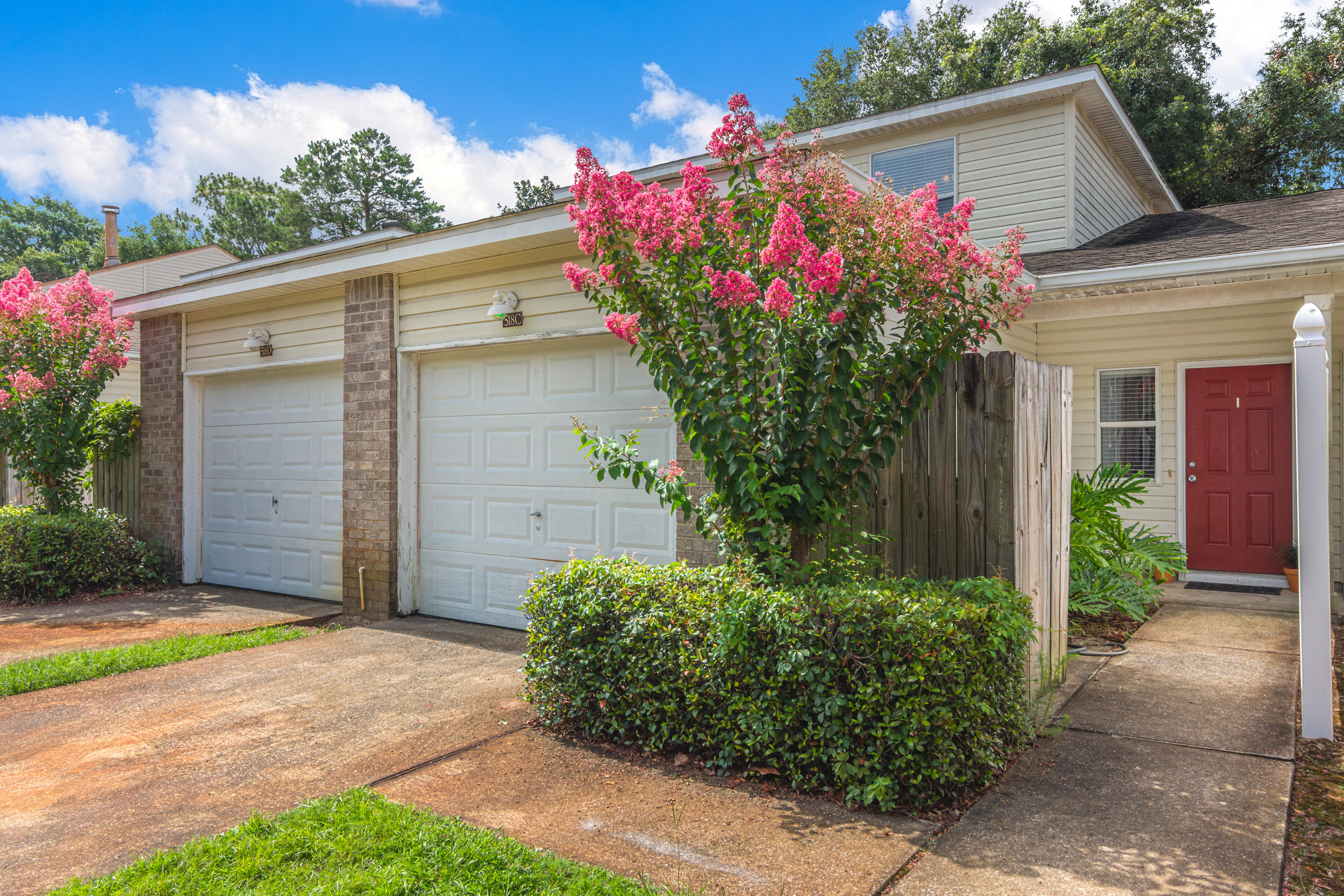 WALTON PARK - Residential