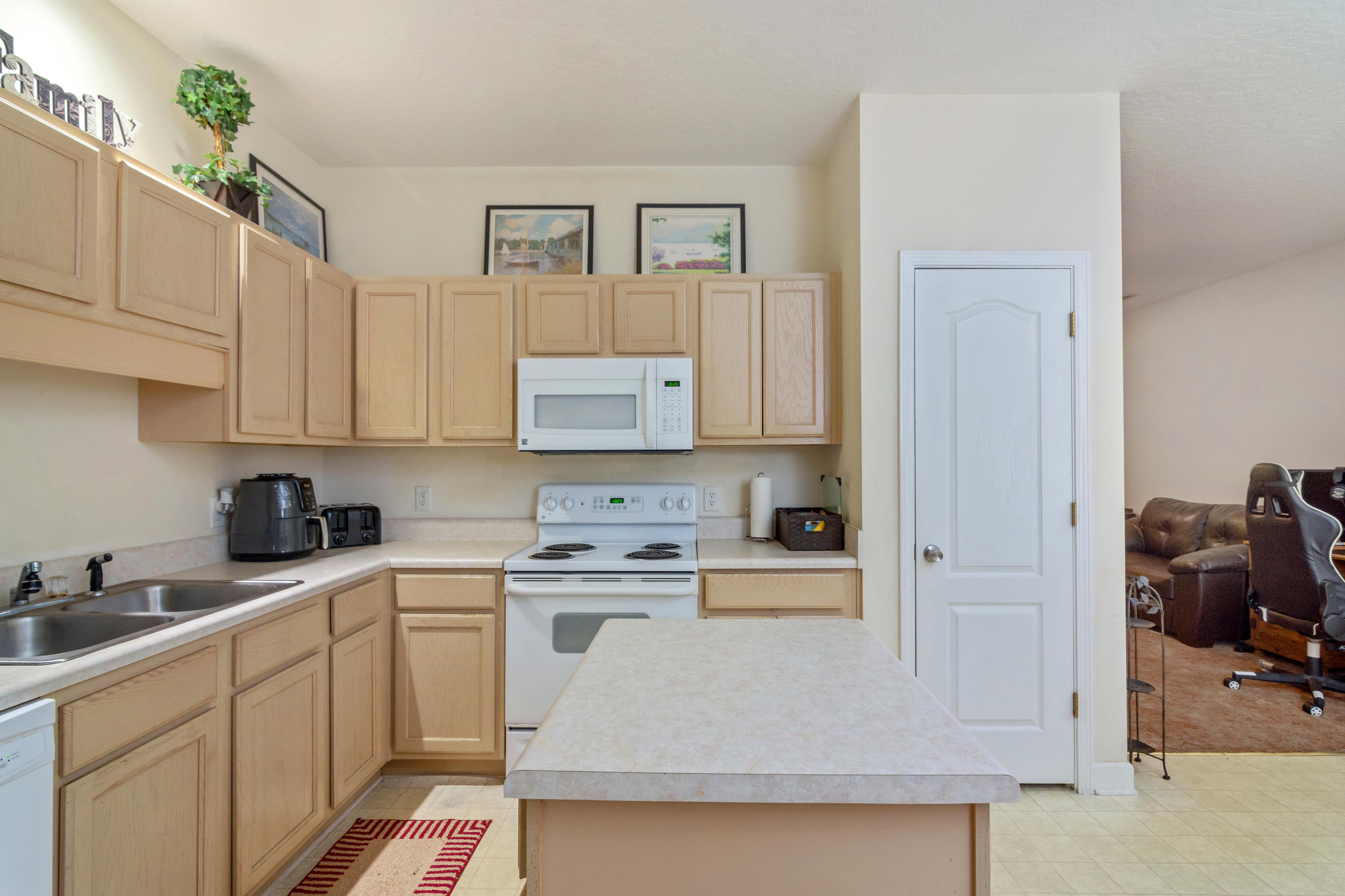 WALTON PARK - Residential