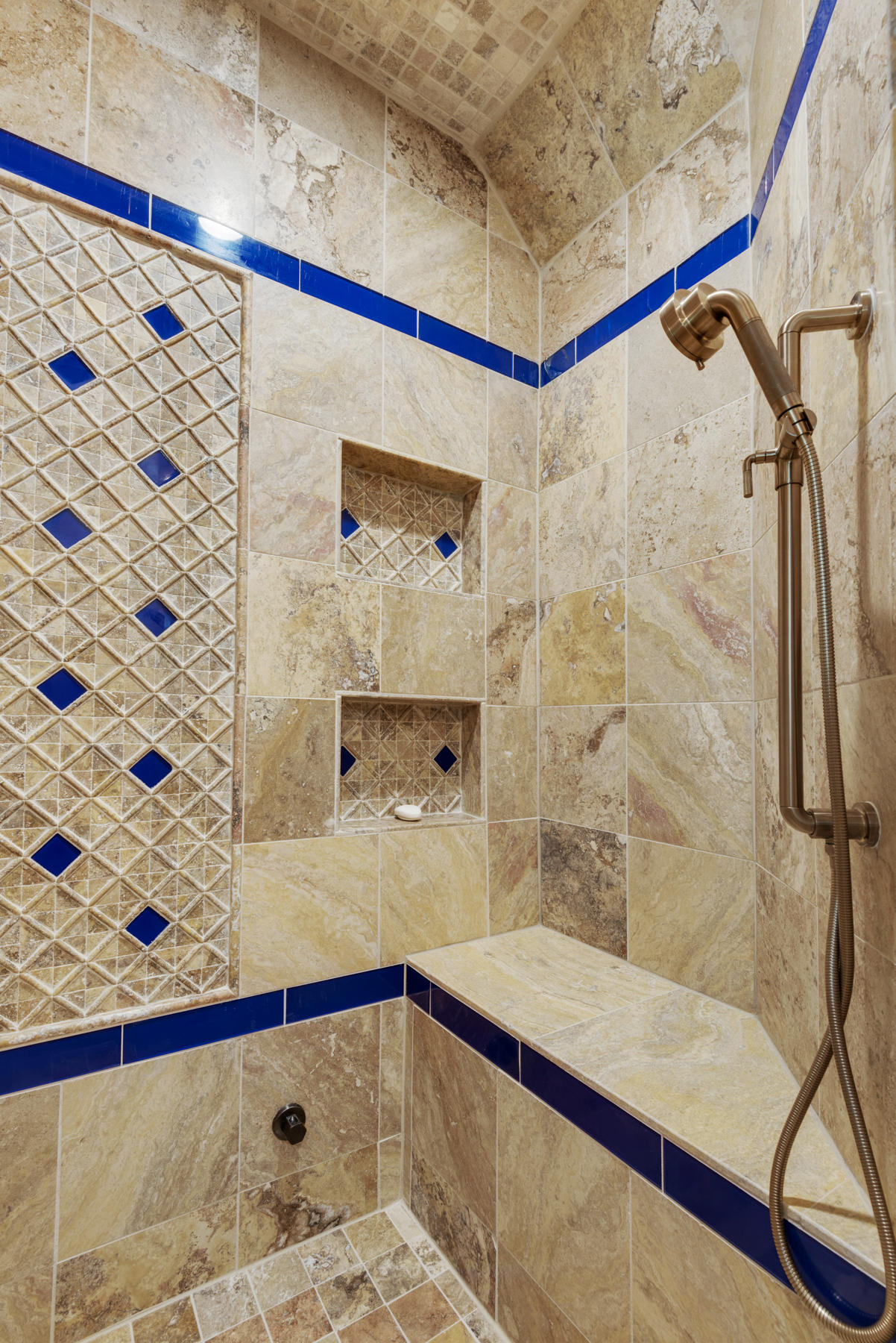 TUSCANA - Residential