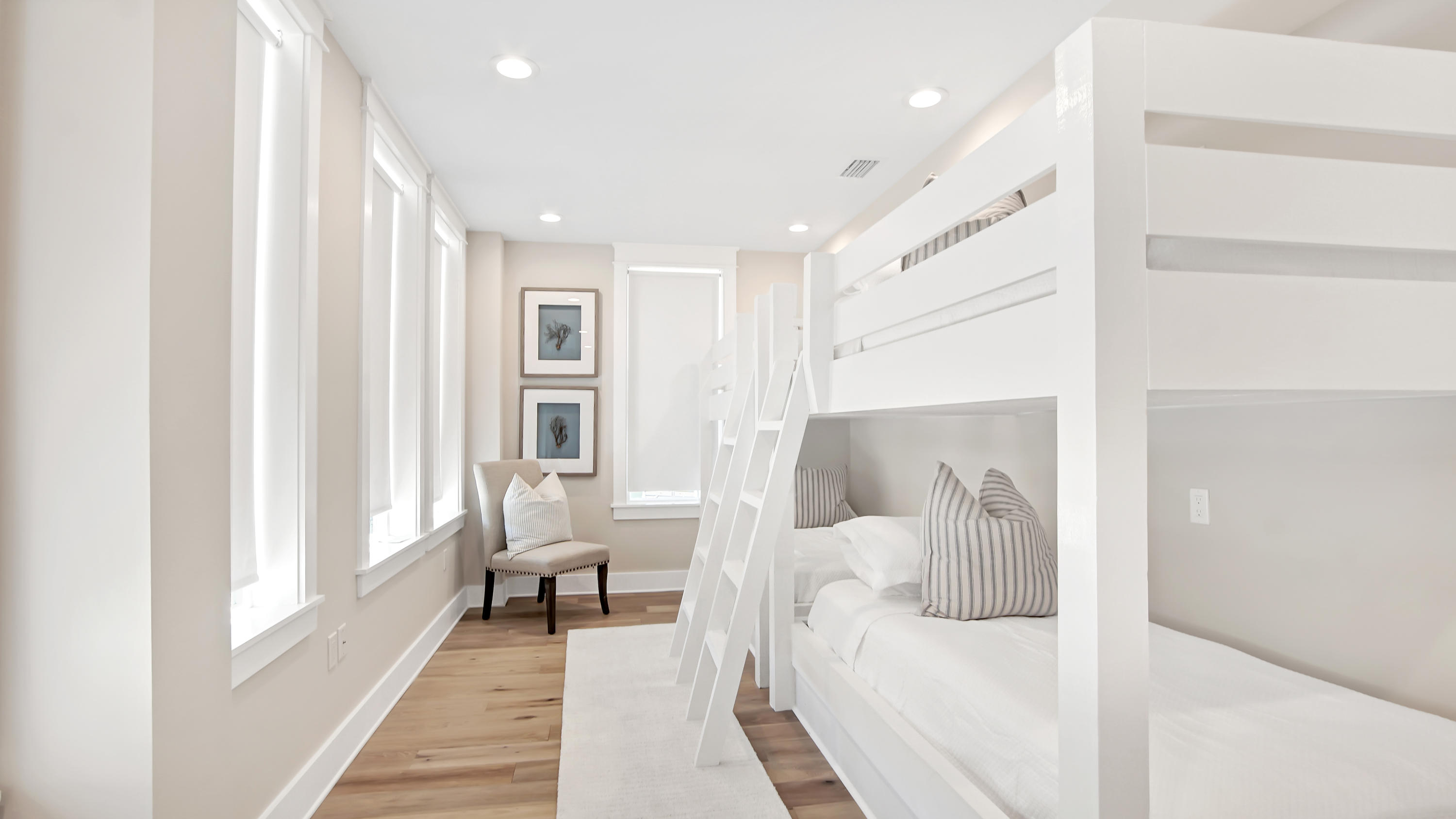 BEACH HIGHLANDS - Residential