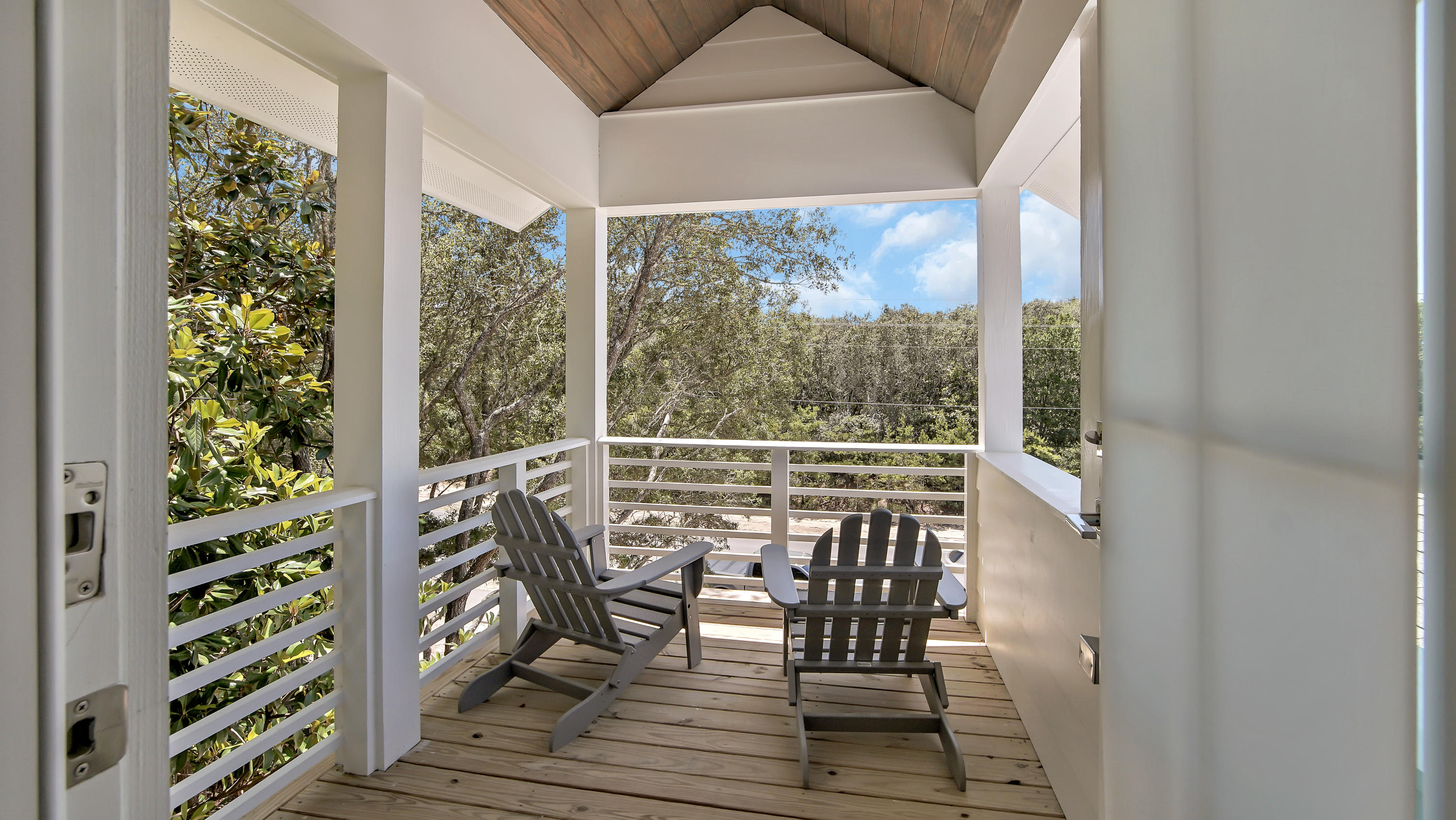 BEACH HIGHLANDS - Residential