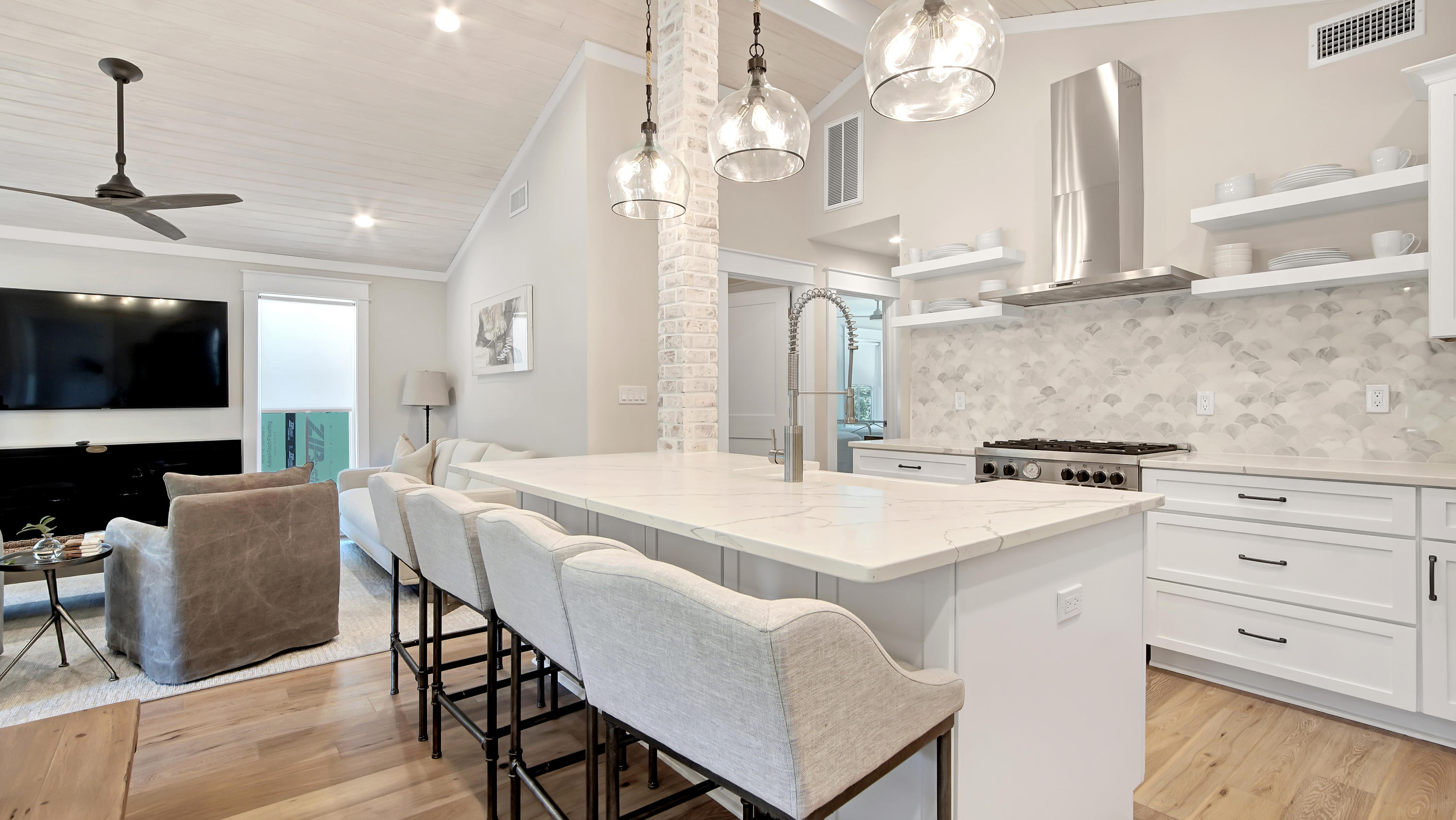 BEACH HIGHLANDS - Residential