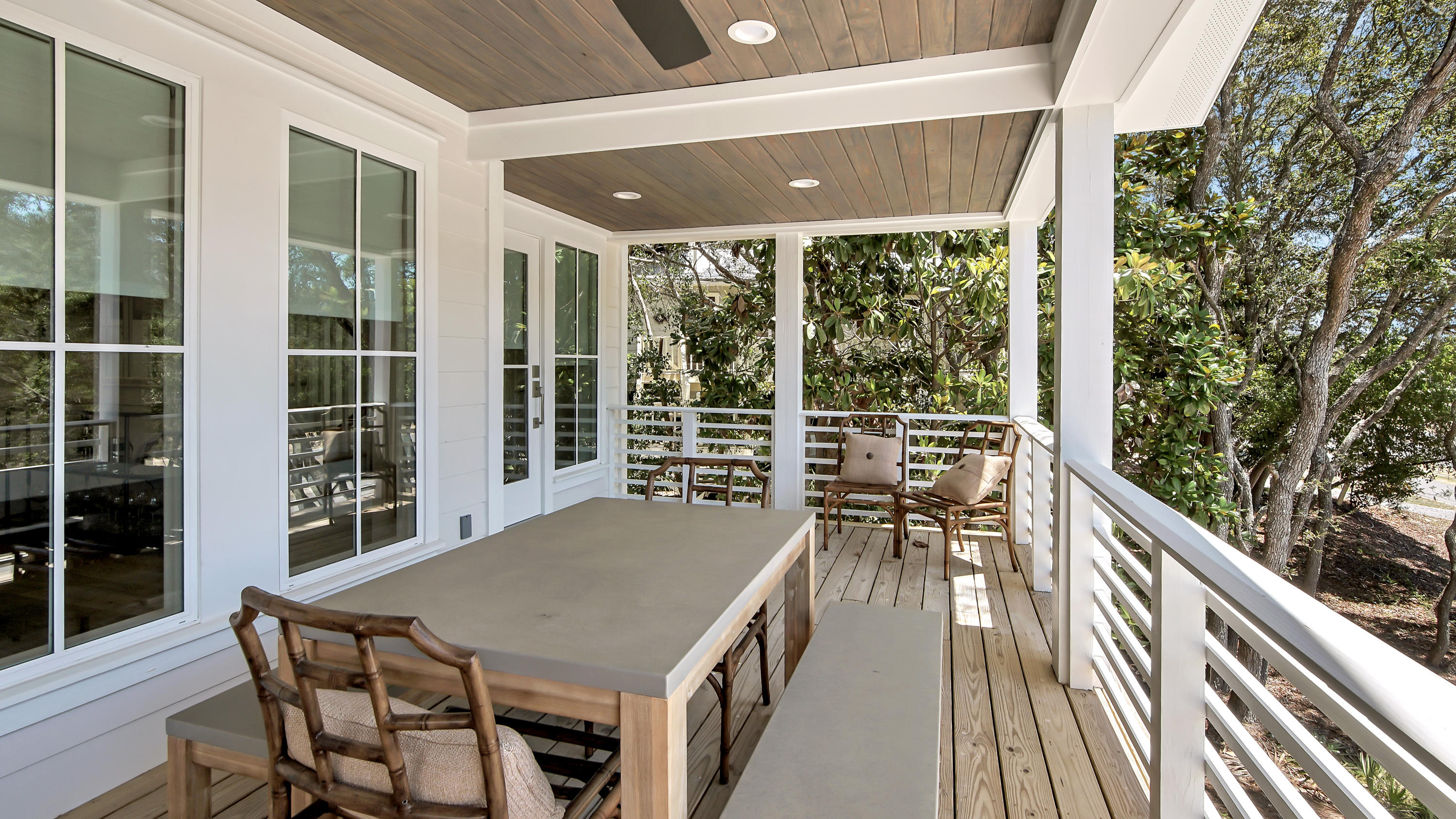 BEACH HIGHLANDS - Residential