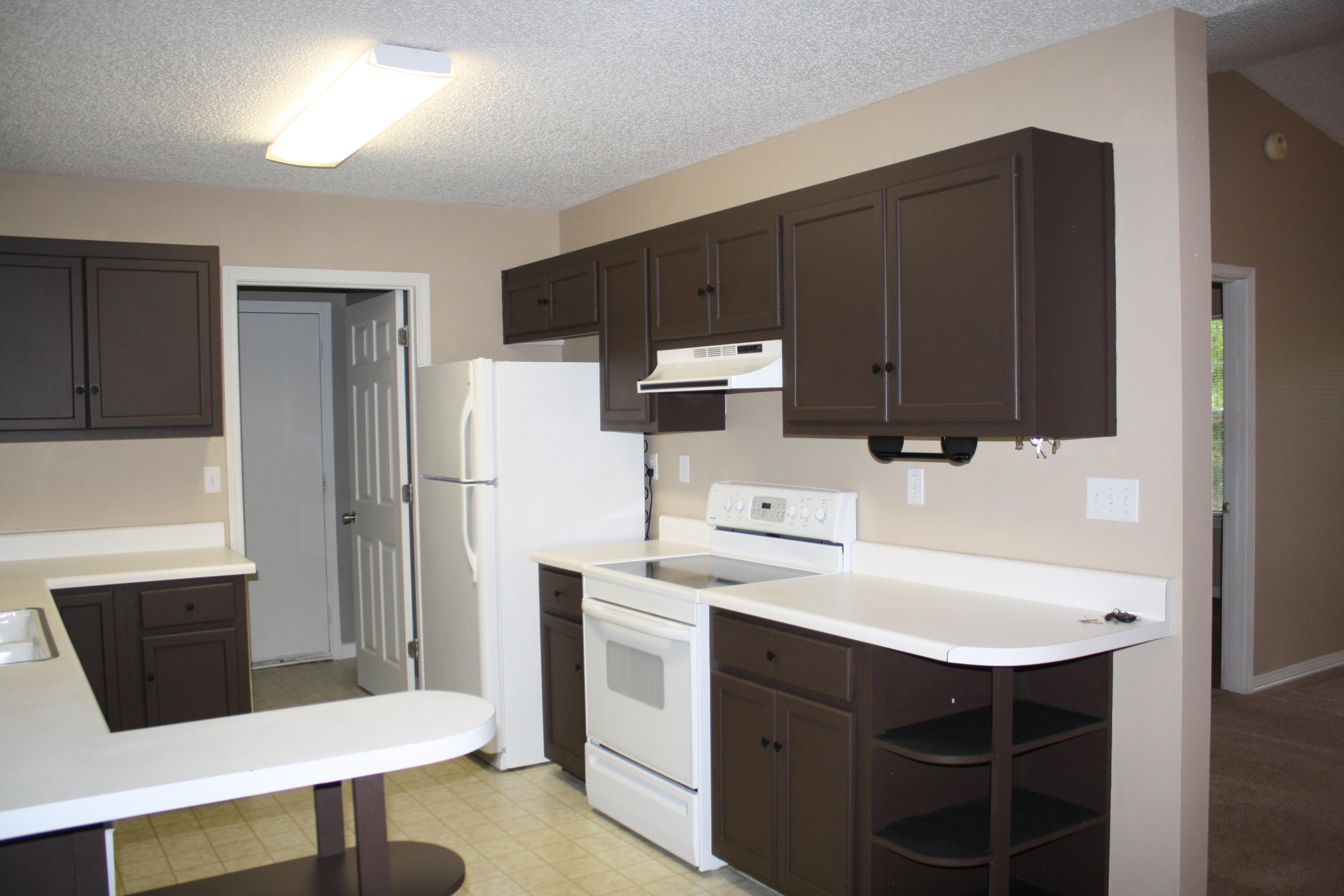 BEACONS BEND SOUTH - Residential Lease