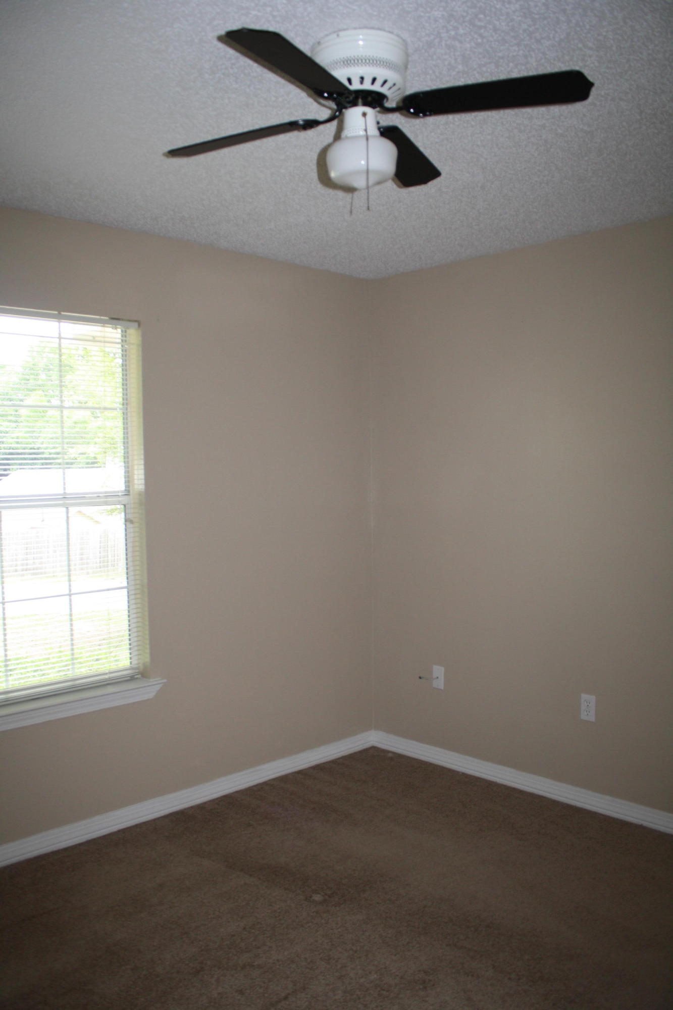 BEACONS BEND SOUTH - Residential Lease