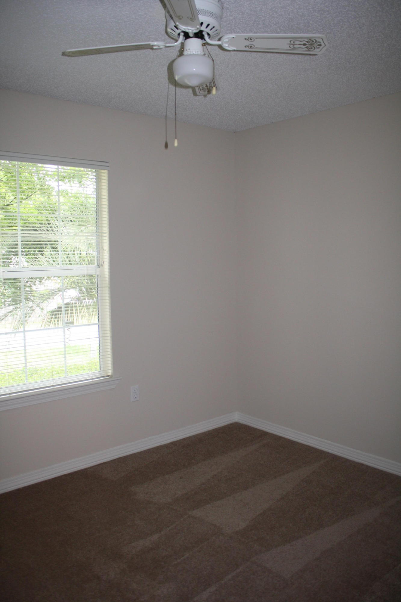 BEACONS BEND SOUTH - Residential Lease