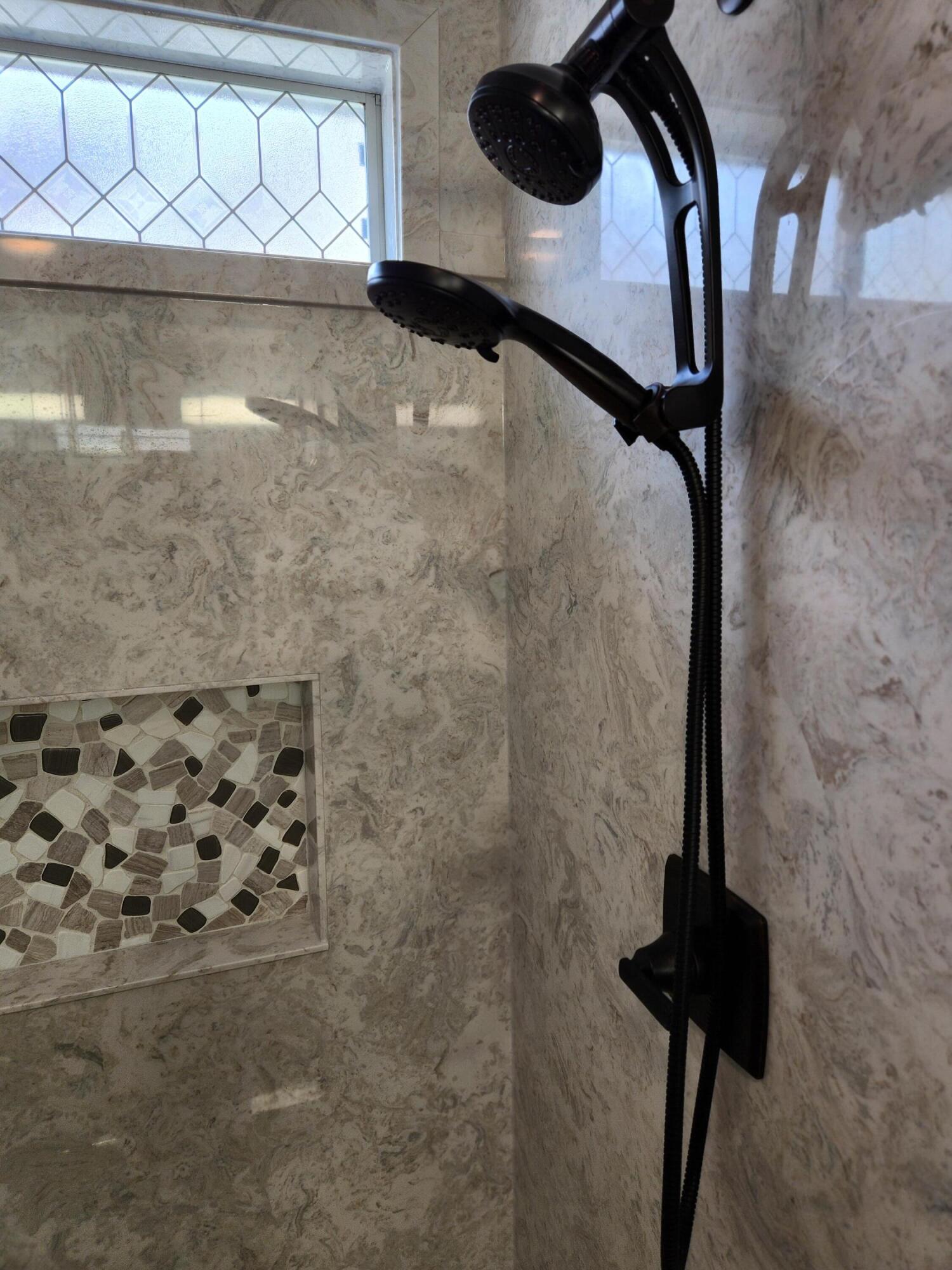 VILLAGE WEST - Residential