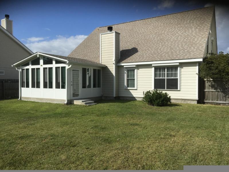 VILLAGE WEST - Residential