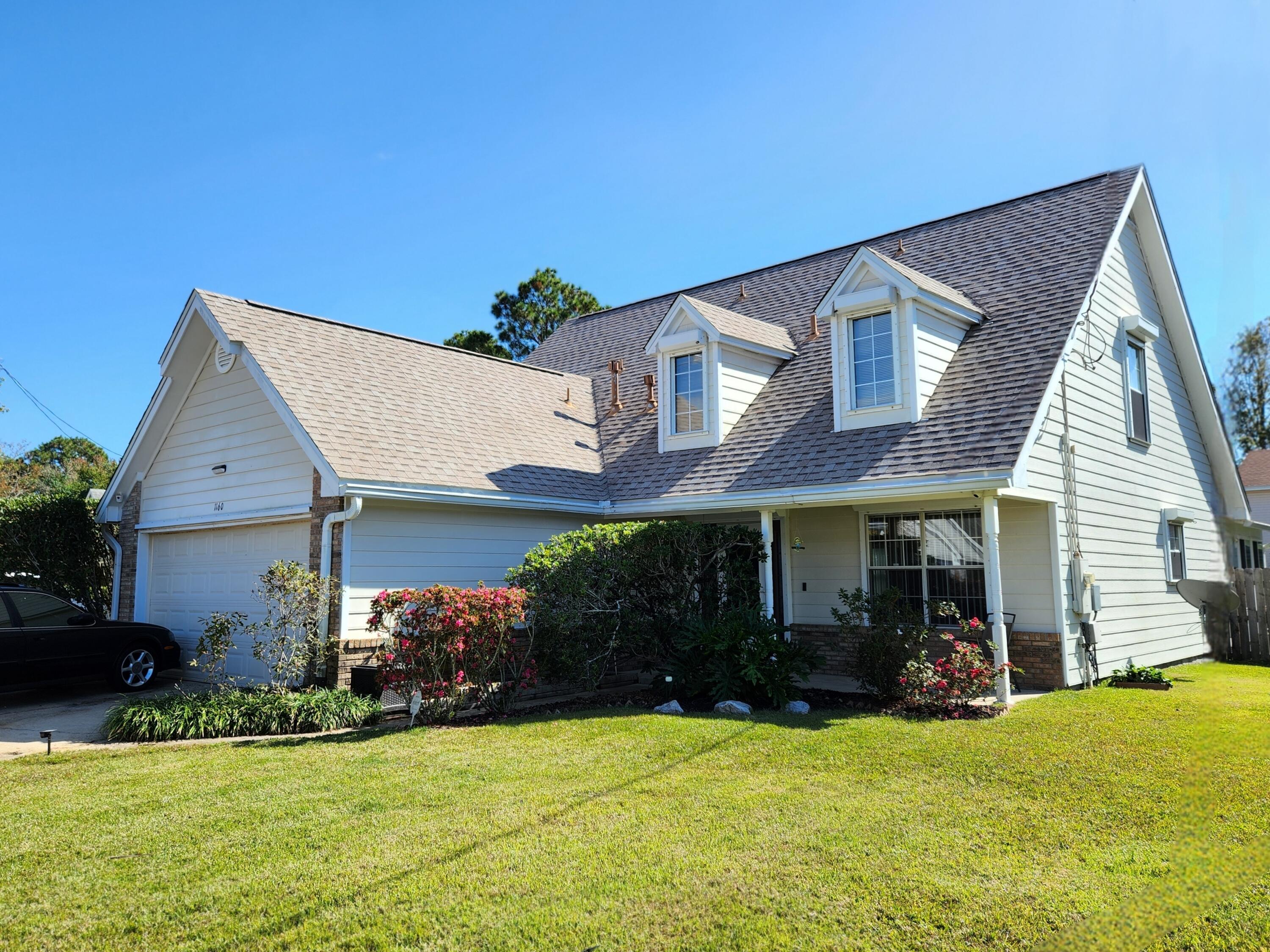 VILLAGE WEST - Residential