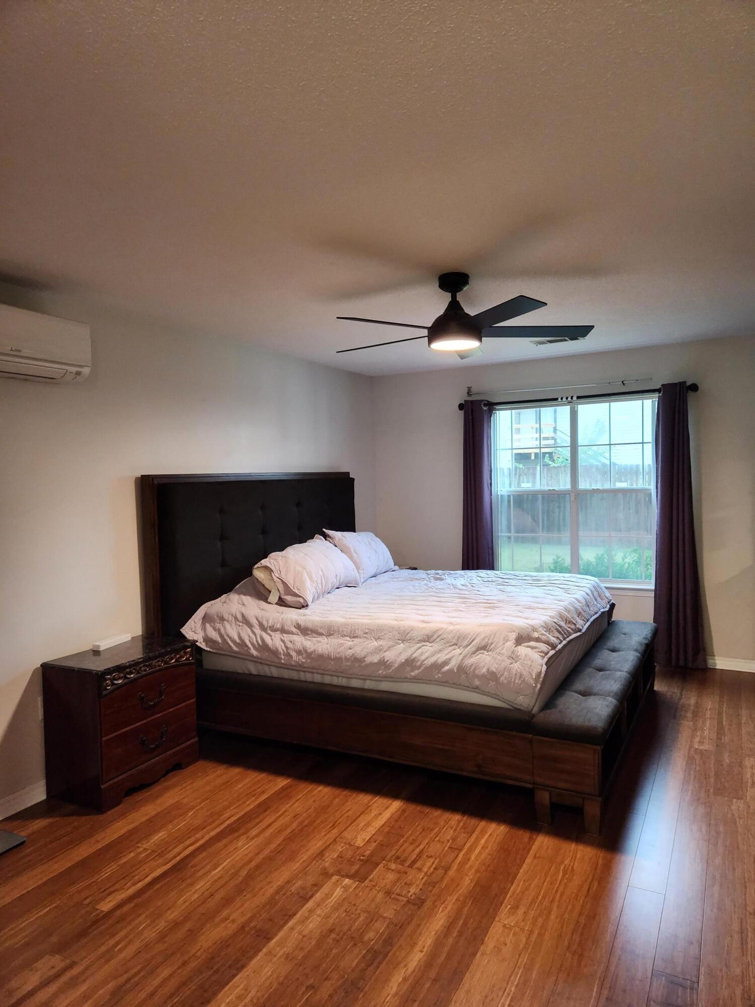 VILLAGE WEST - Residential